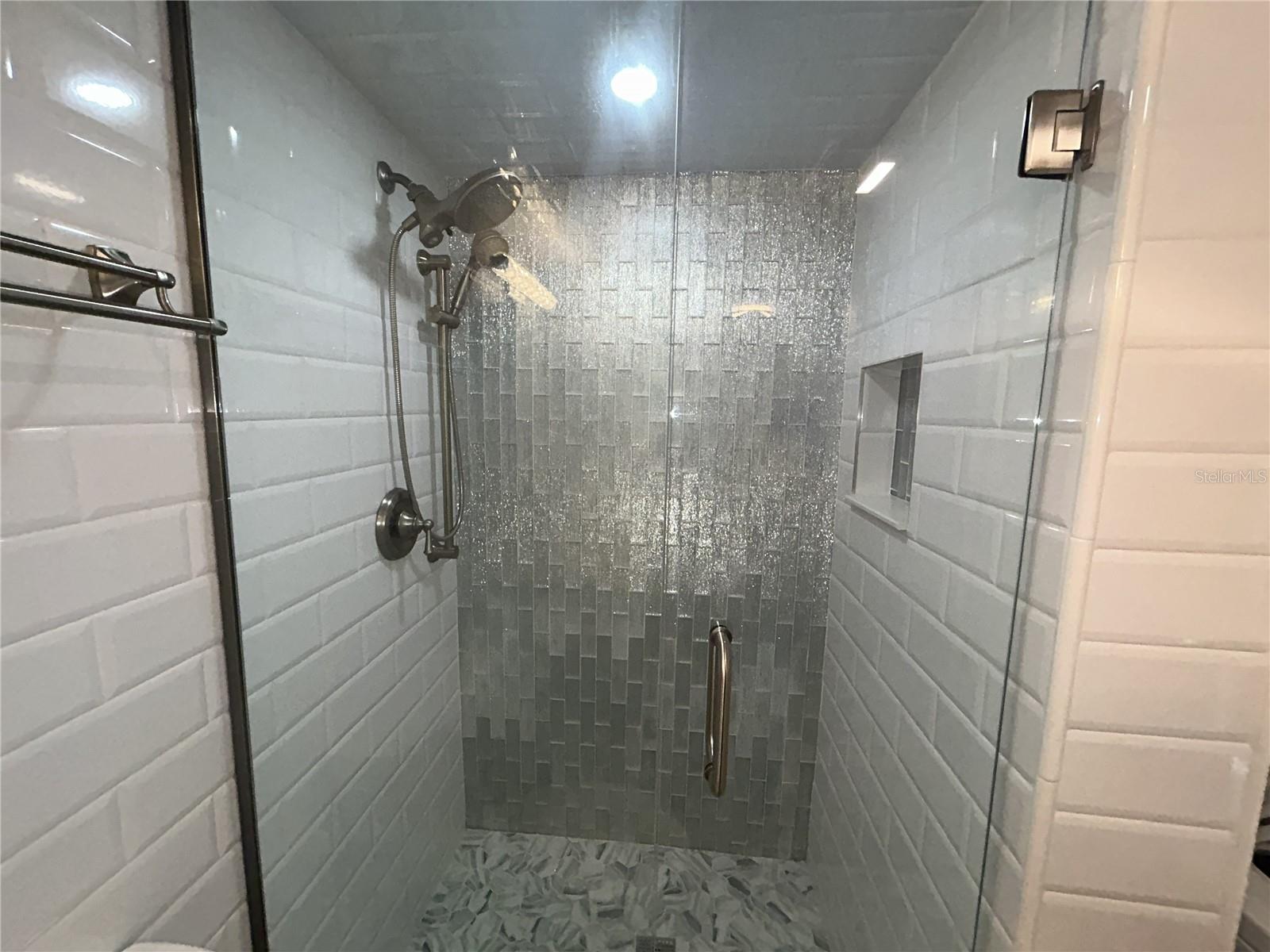 Image 23 of 53 For 7625 Sun Island Drive S 108