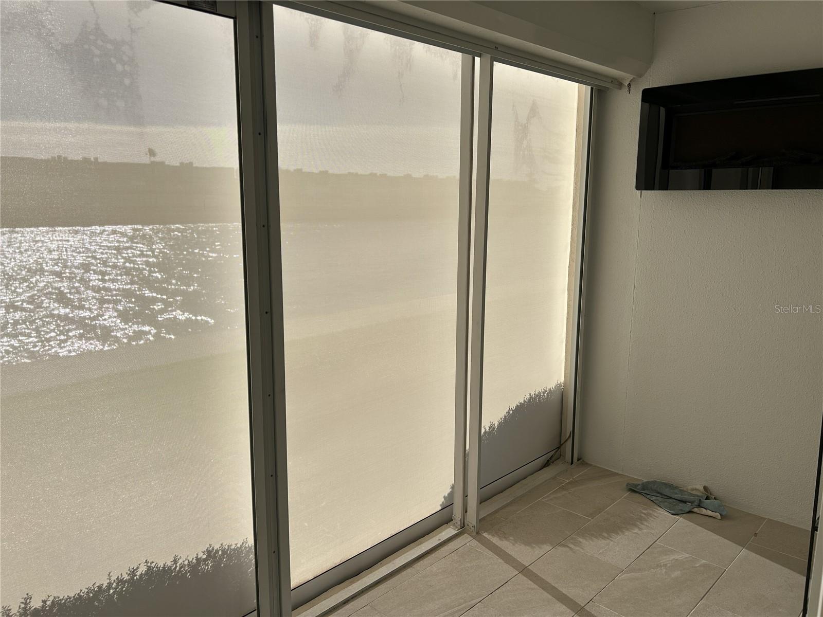 Image 34 of 53 For 7625 Sun Island Drive S 108