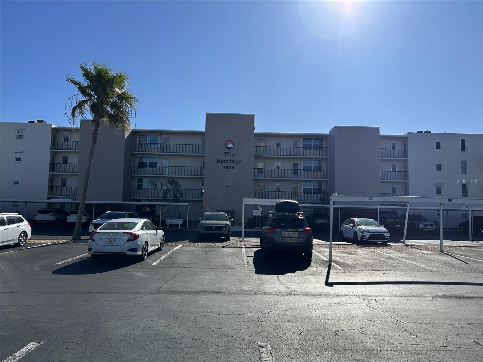 Image 40 of 53 For 7625 Sun Island Drive S 108