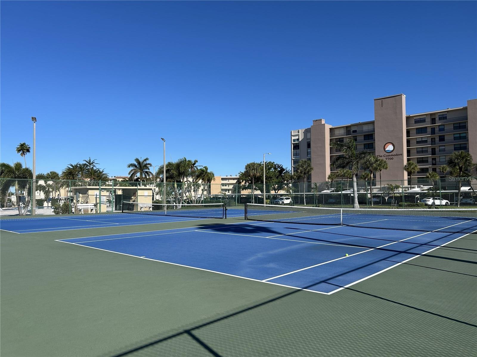 Image 45 of 53 For 7625 Sun Island Drive S 108