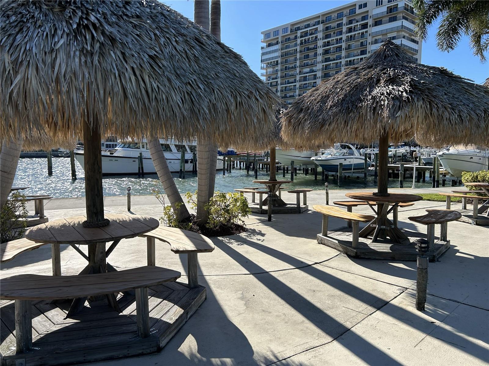 Image 47 of 53 For 7625 Sun Island Drive S 108