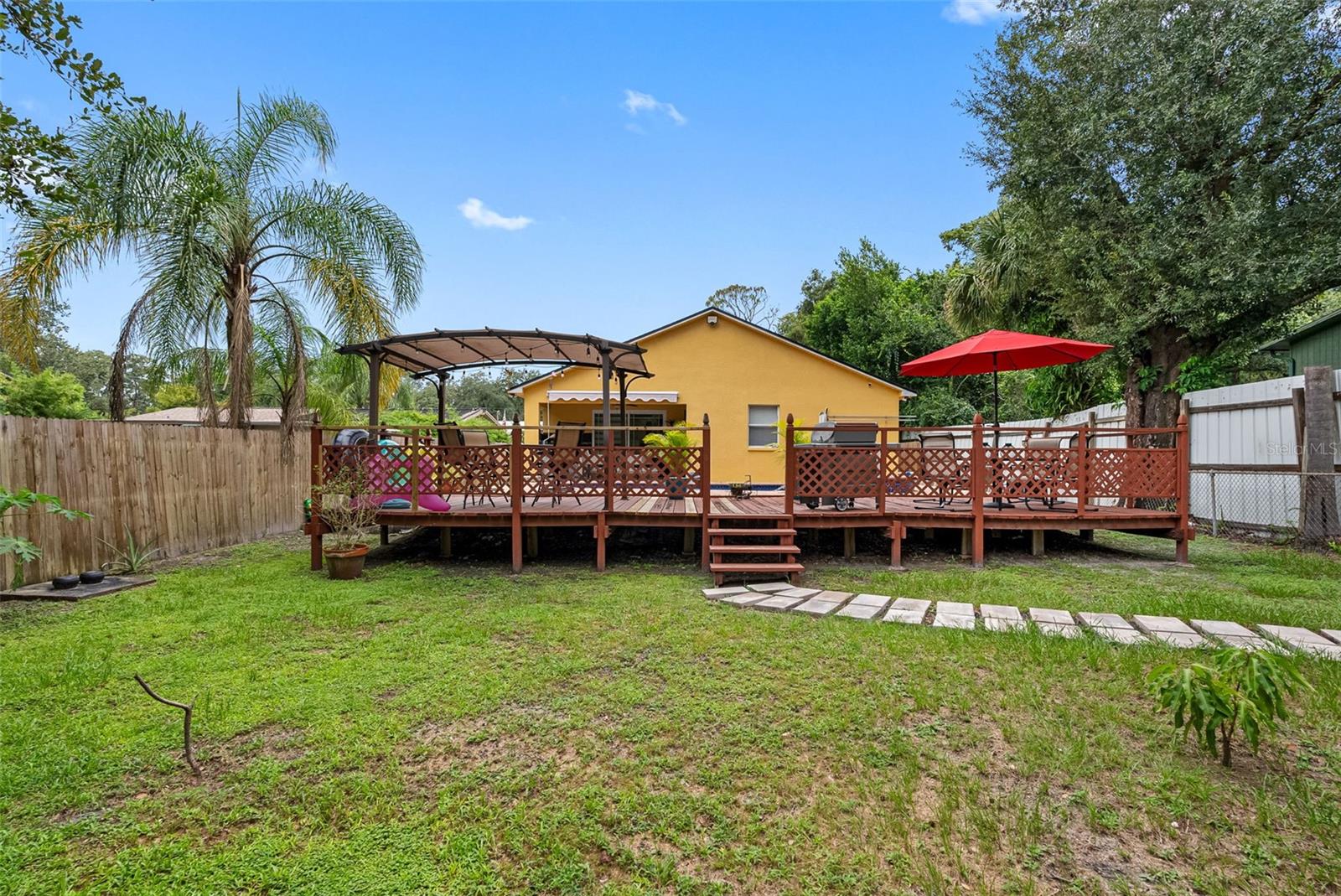 Image 16 of 58 For 10407 Woodmere Road