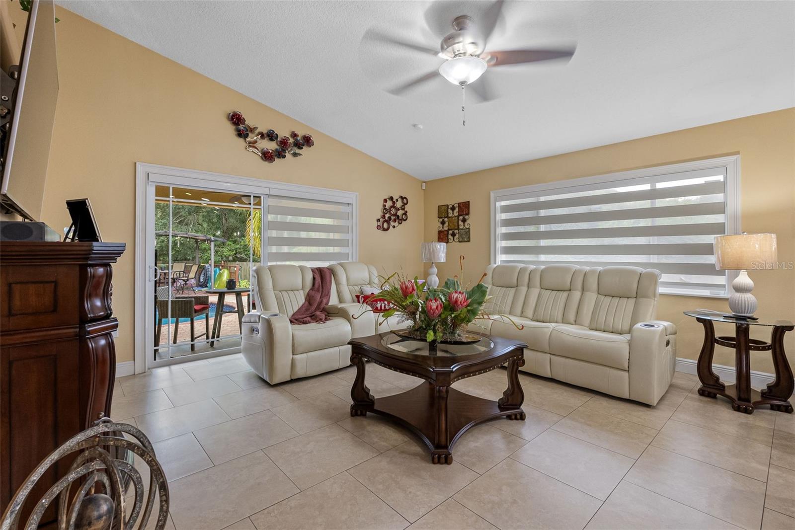 Image 26 of 58 For 10407 Woodmere Road