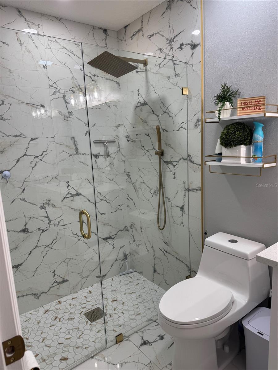 Image 53 of 58 For 10407 Woodmere Road