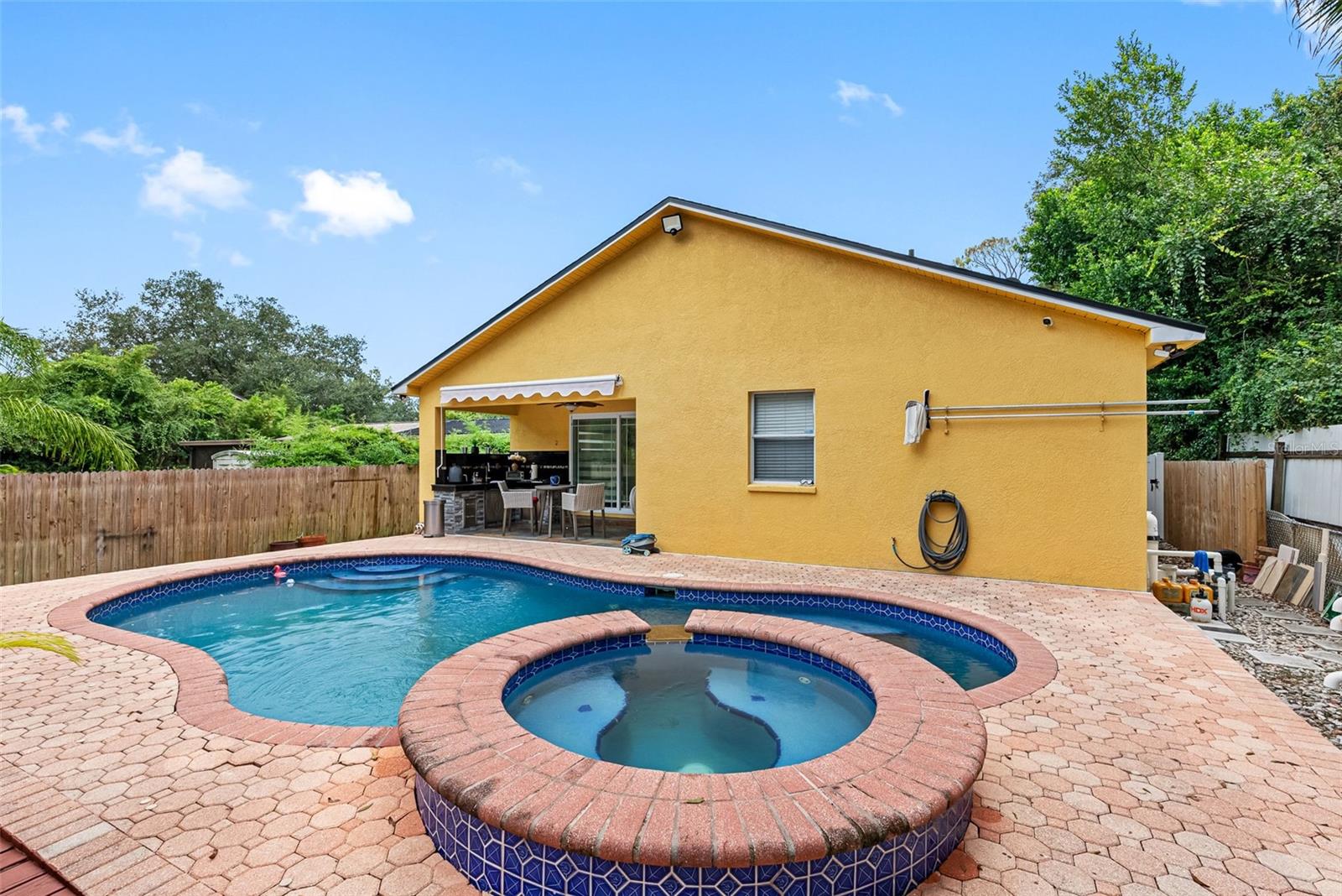 Image 6 of 58 For 10407 Woodmere Road