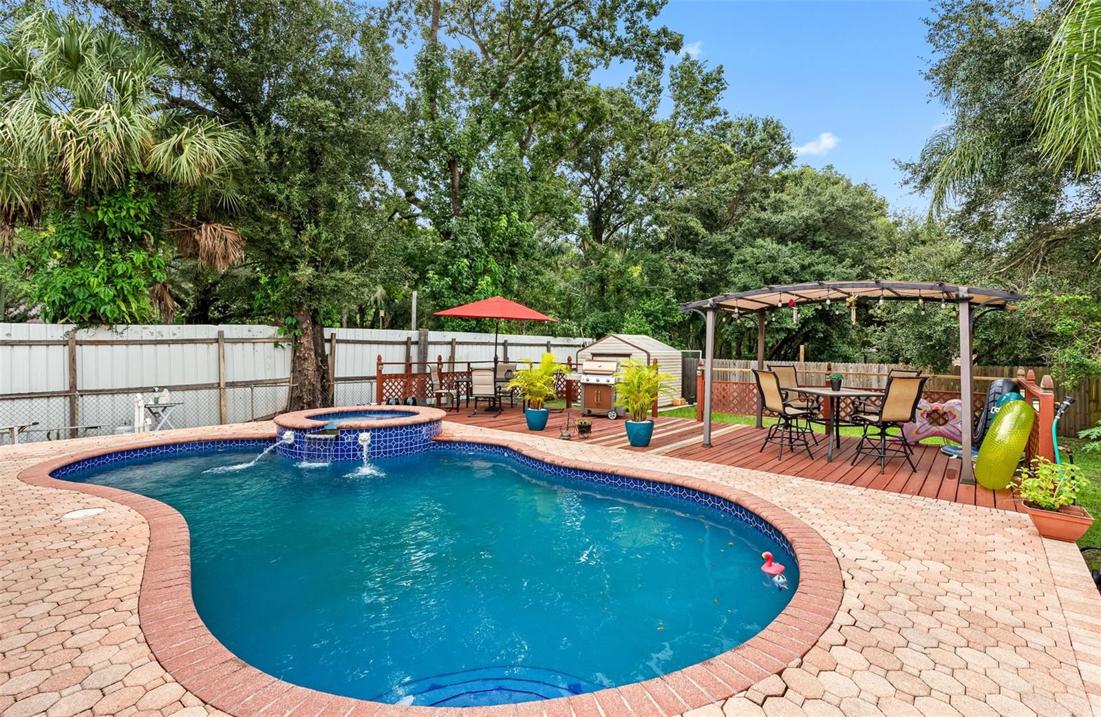 Image 7 of 58 For 10407 Woodmere Road