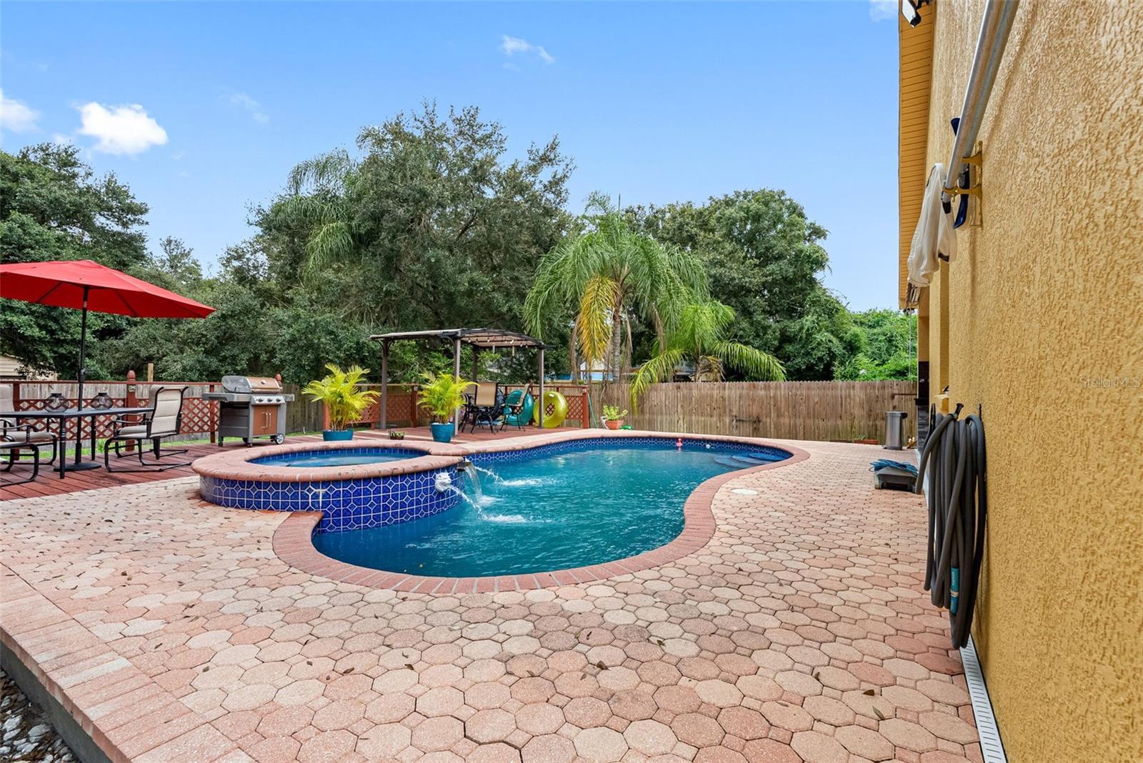 Image 9 of 58 For 10407 Woodmere Road