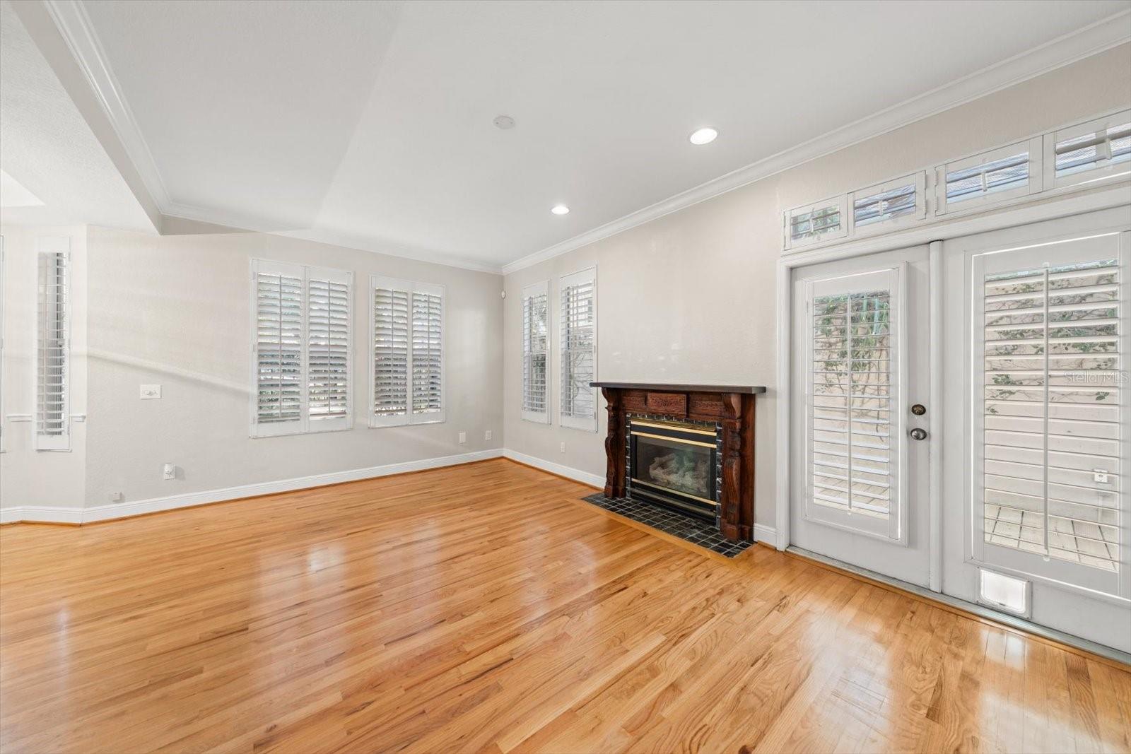 Image 17 of 51 For 2920 El Prado Boulevard 13