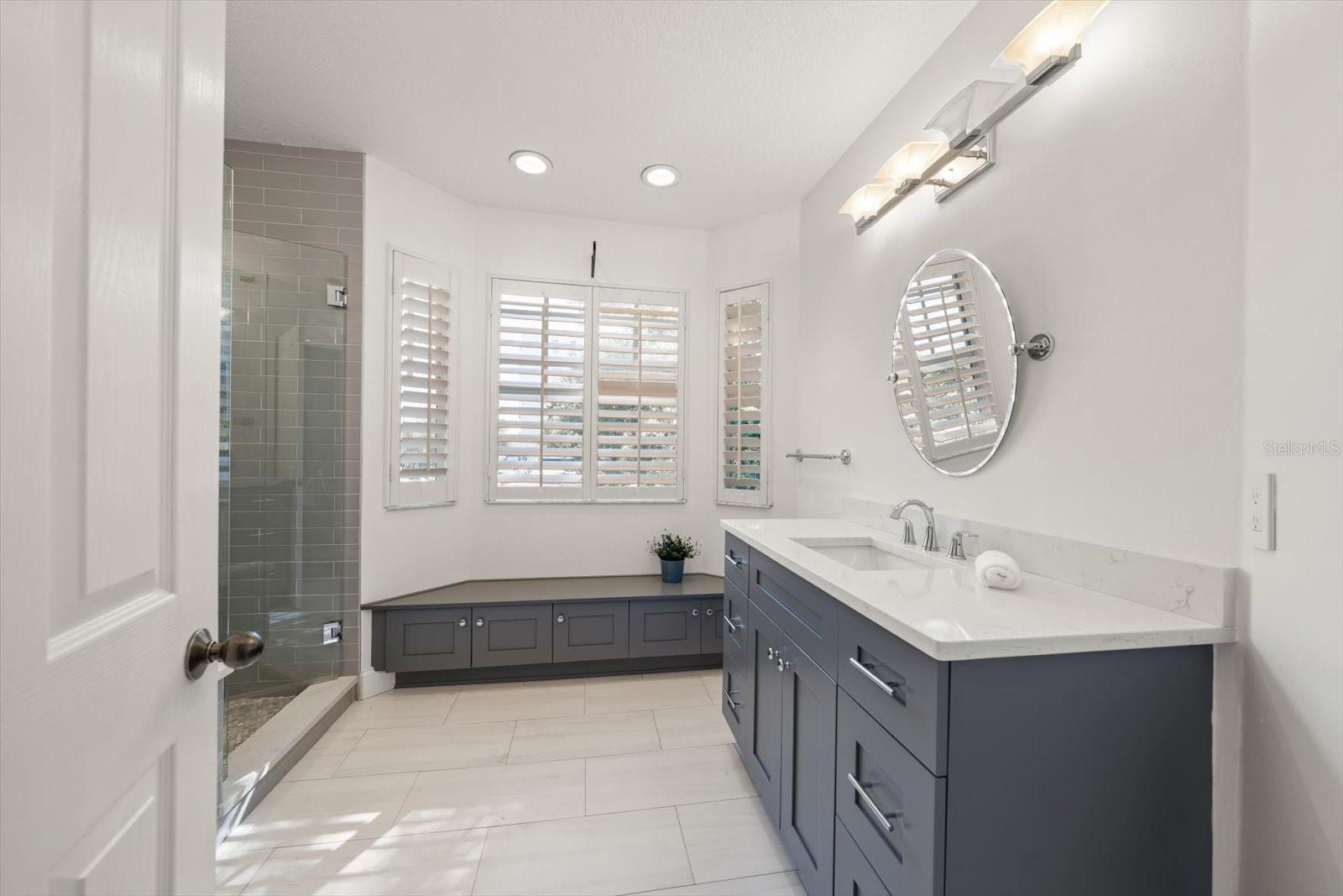 Image 28 of 51 For 2920 El Prado Boulevard 13