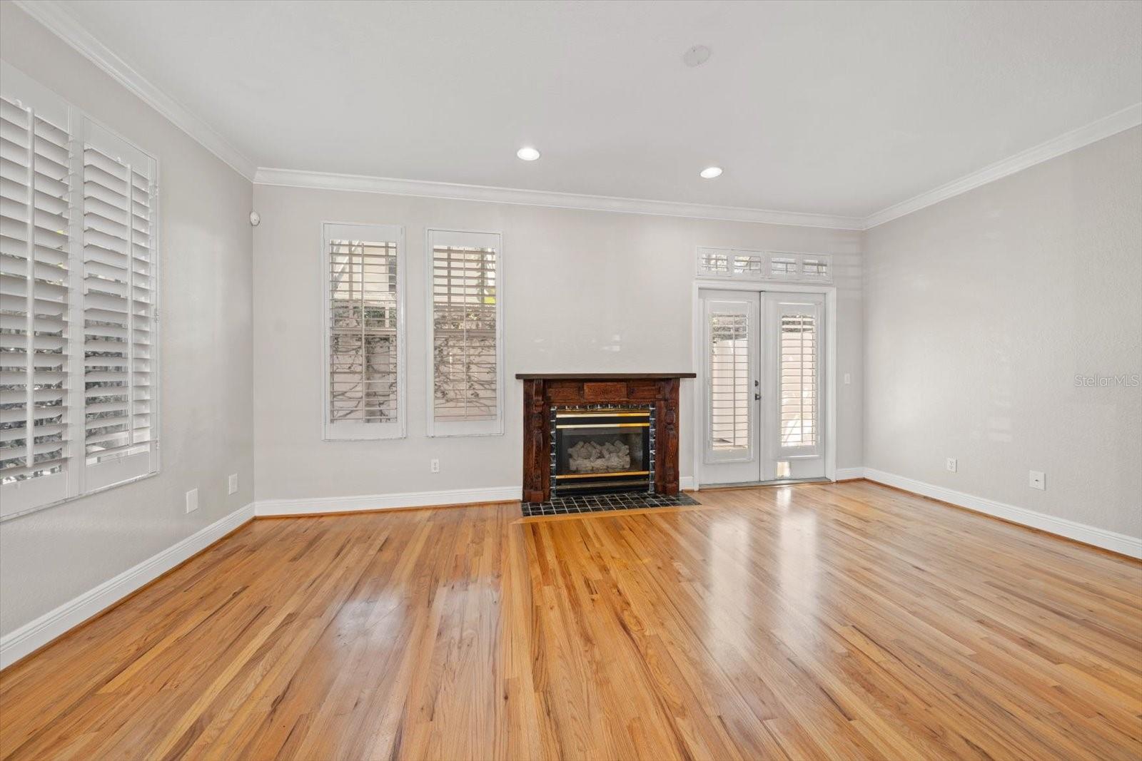 Image 8 of 51 For 2920 El Prado Boulevard 13