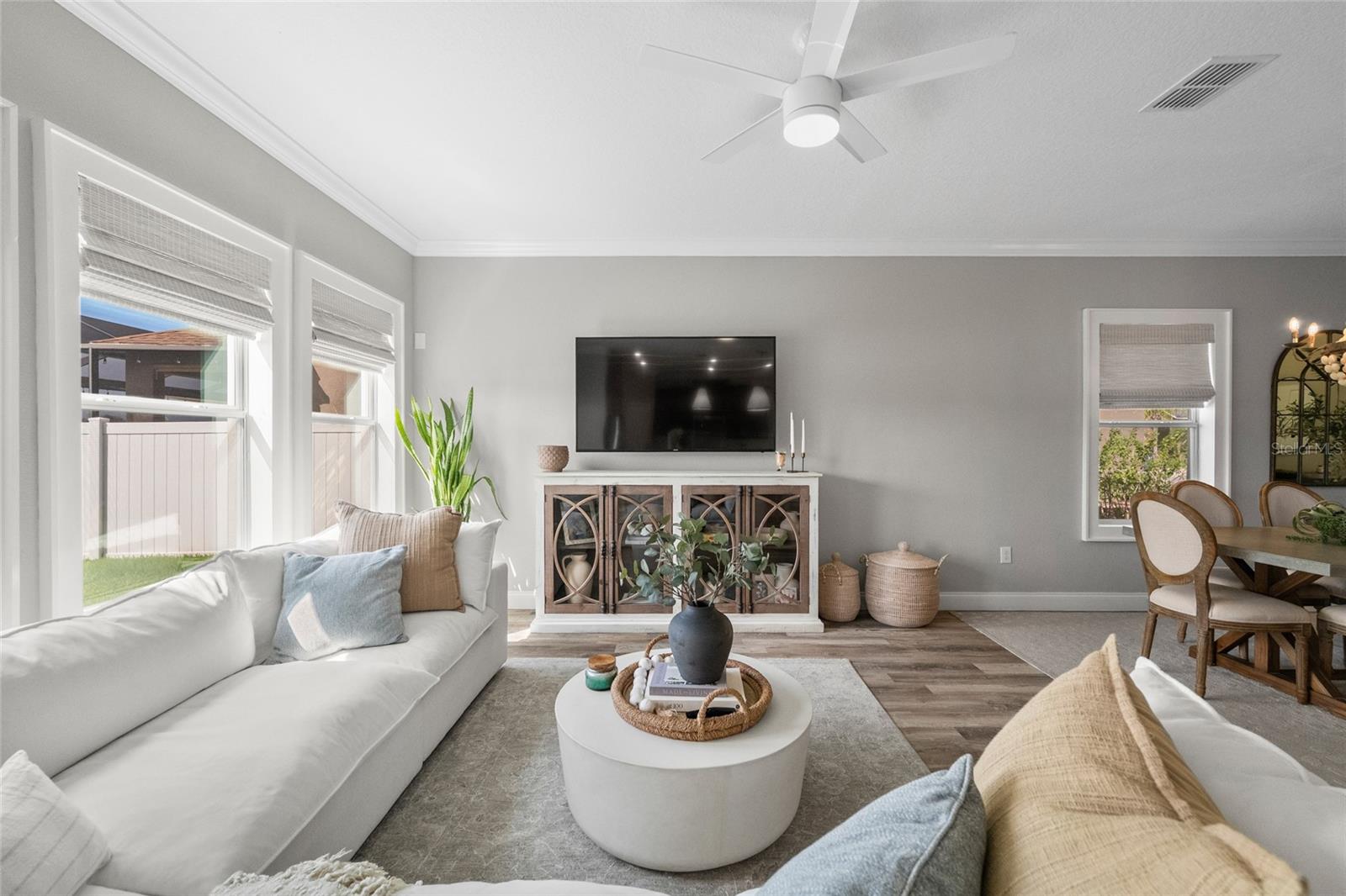 Image 12 of 52 For 11930 Lake Boulevard