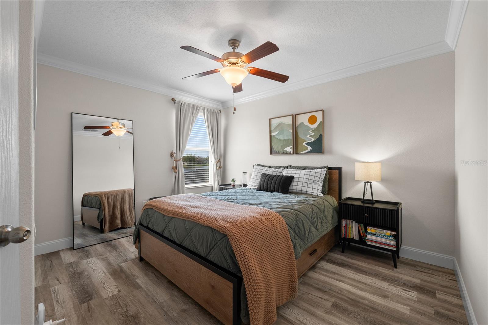 Image 29 of 52 For 11930 Lake Boulevard