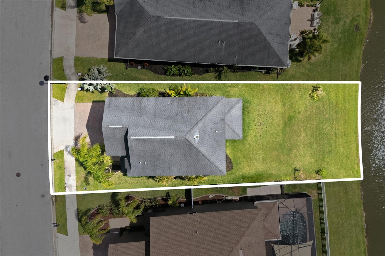 Image 42 of 52 For 11930 Lake Boulevard