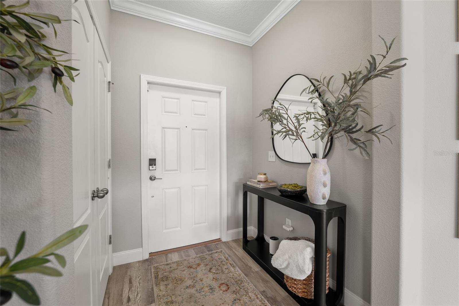 Image 6 of 52 For 11930 Lake Boulevard