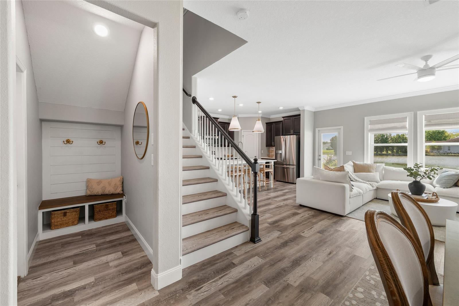 Image 9 of 52 For 11930 Lake Boulevard