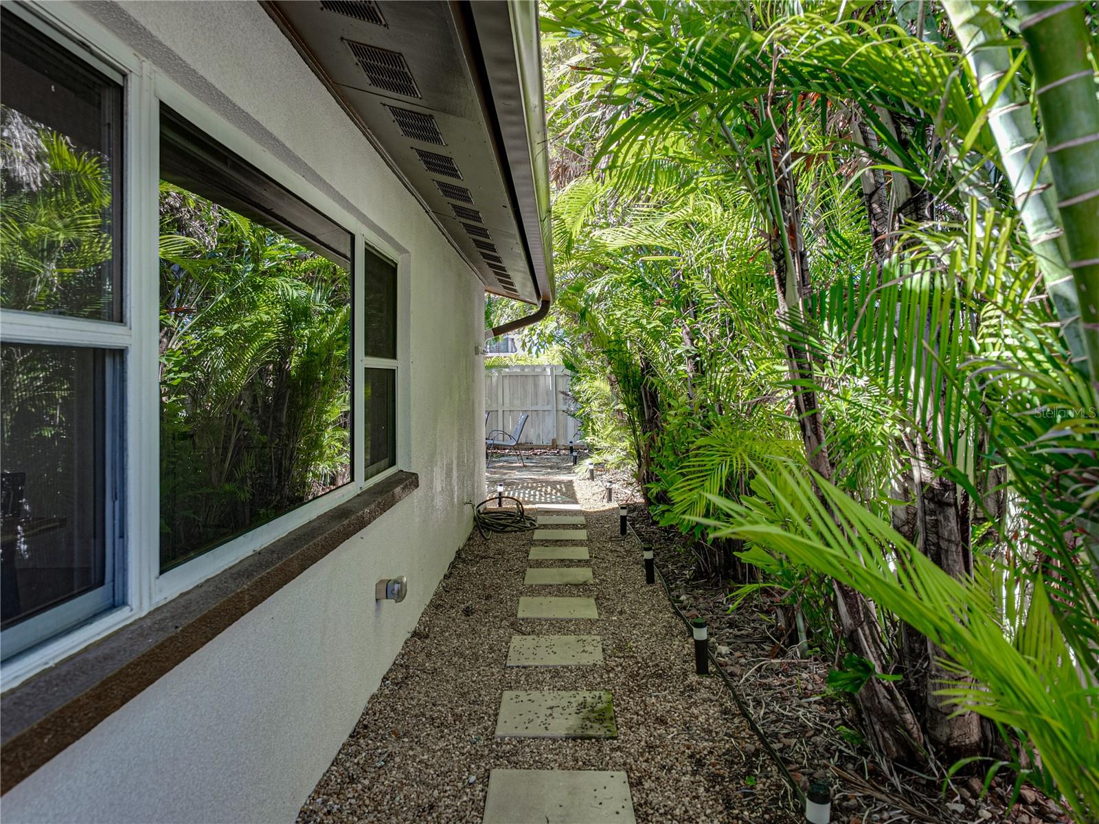 Image 44 of 62 For 7125 Shore Drive S