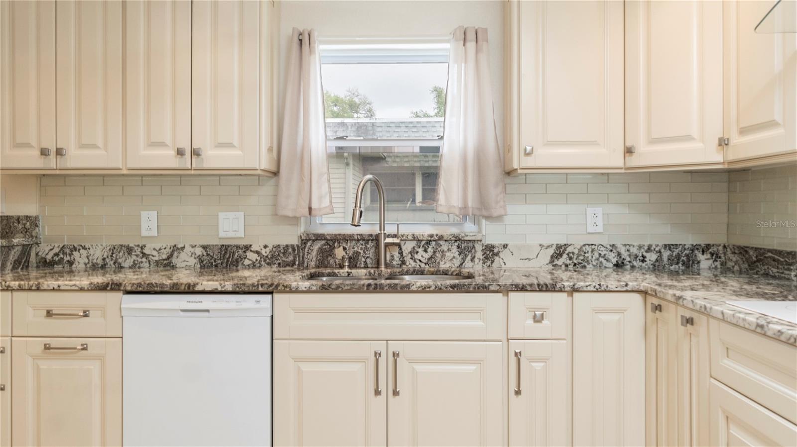 Image 19 of 45 For 903 Cara Drive 903