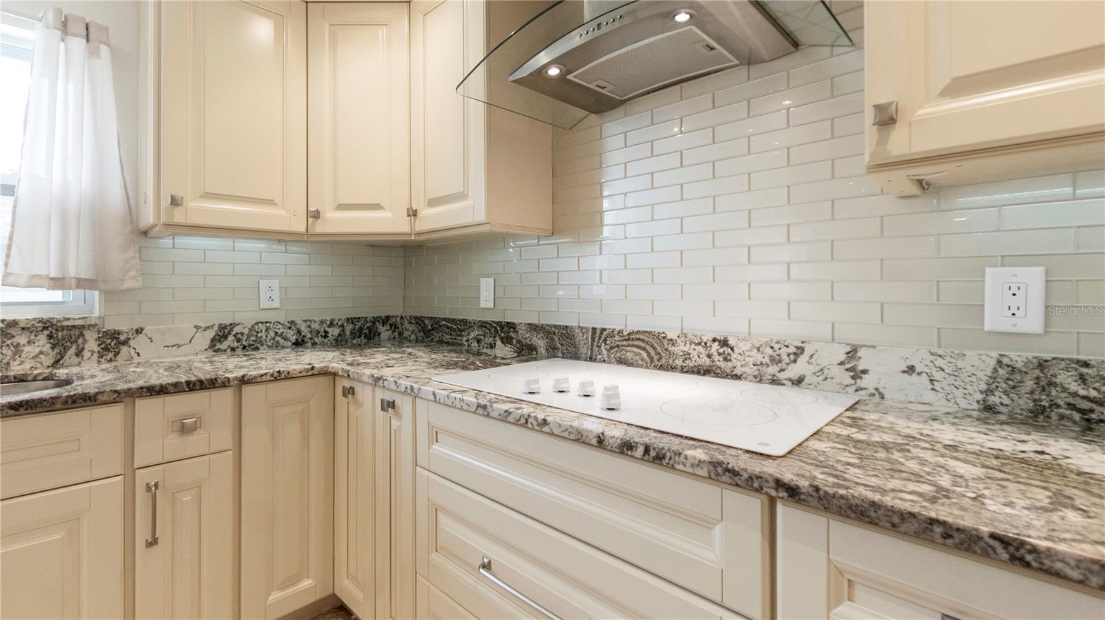 Image 23 of 45 For 903 Cara Drive 903