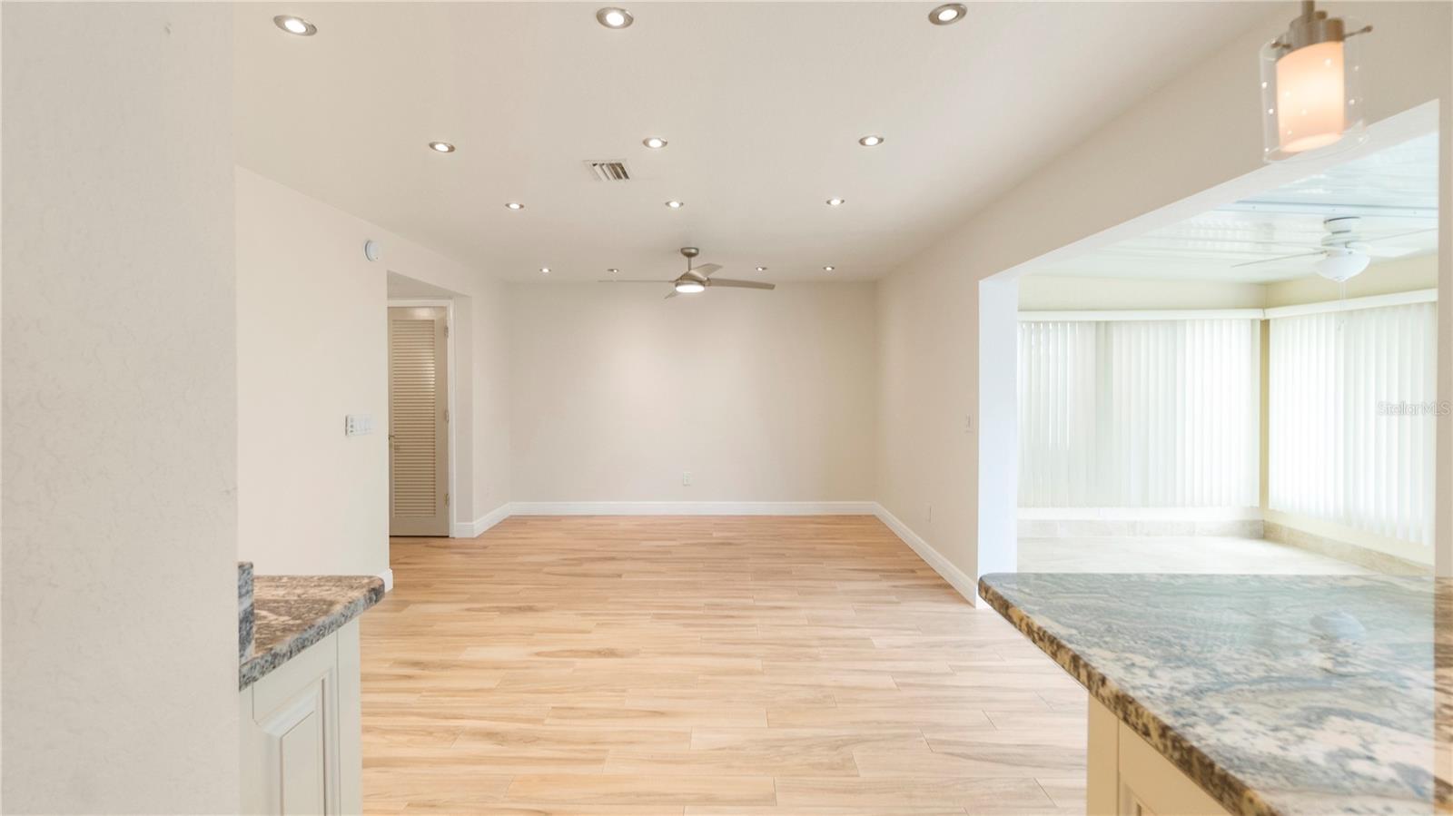 Image 24 of 45 For 903 Cara Drive 903