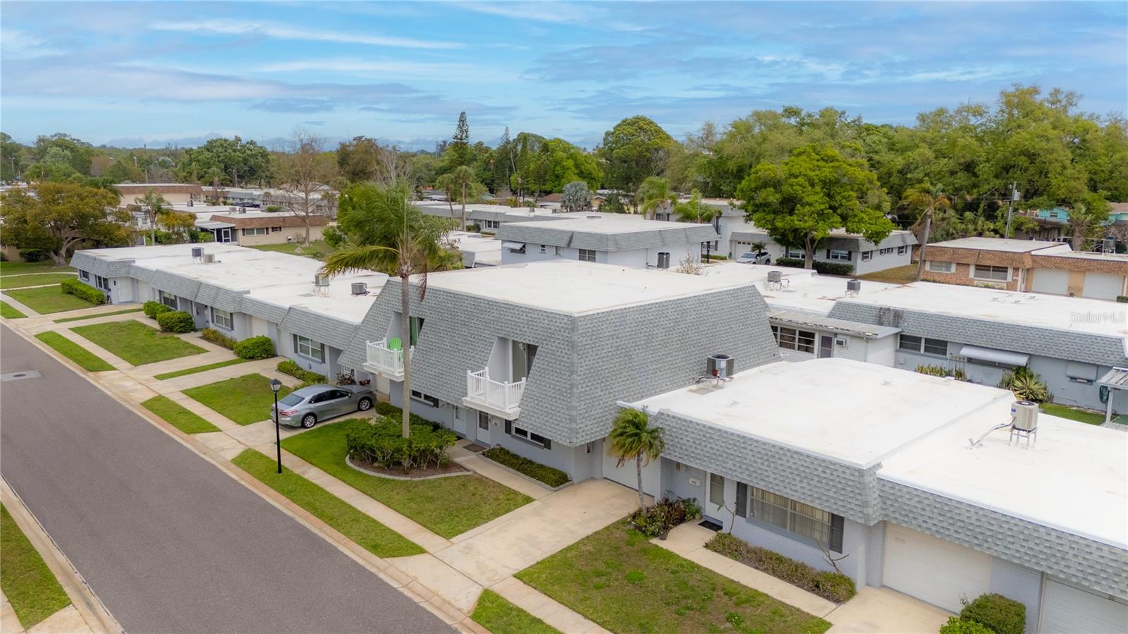 Image 4 of 45 For 903 Cara Drive 903