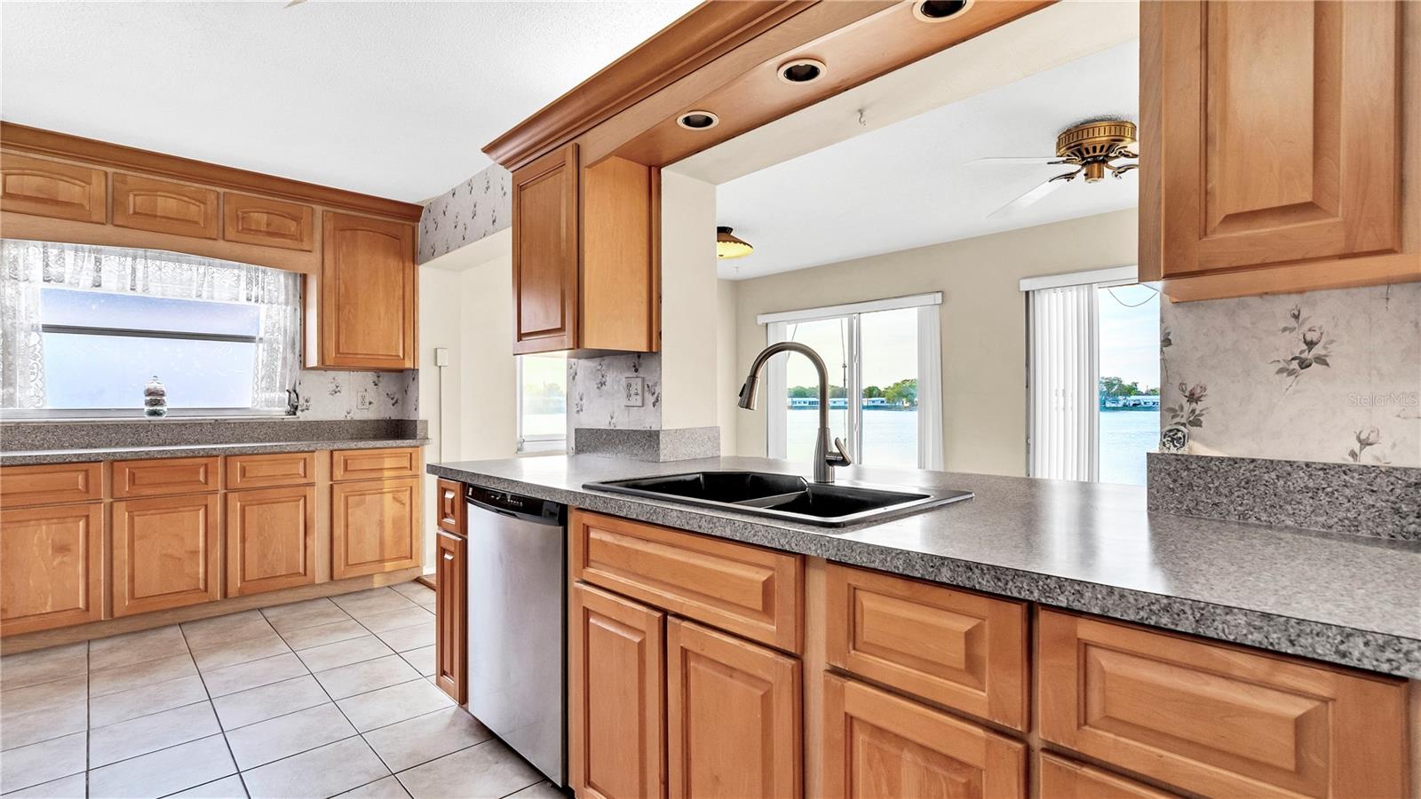 Image 5 of 18 For 4157 96th Terrace N