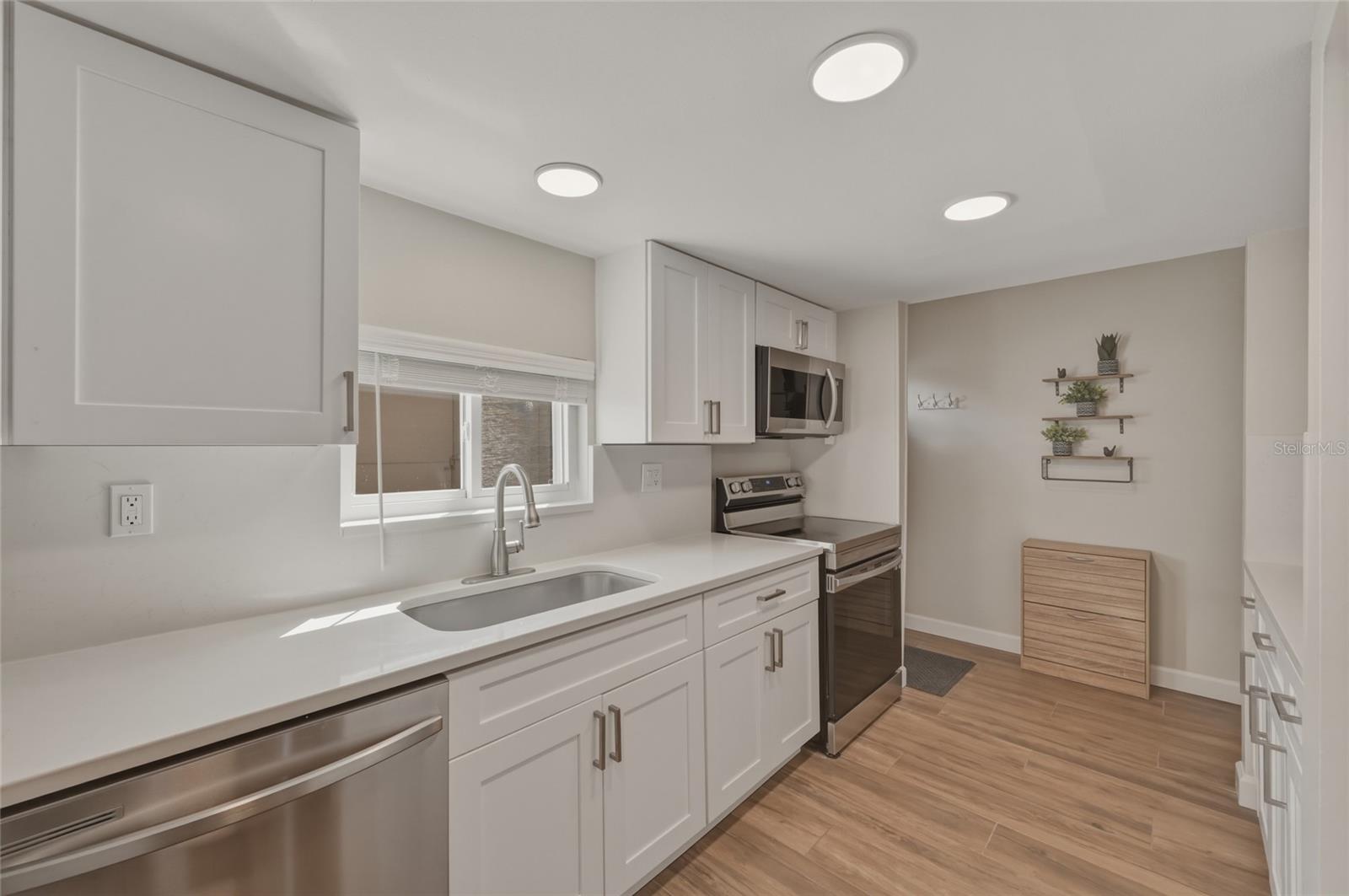 Image 7 of 28 For 7912 Cedar Drive 7912