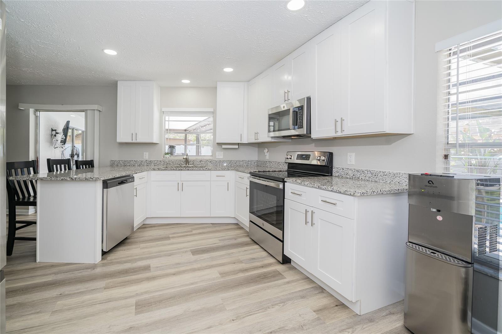 Image 12 of 45 For 7608 Laurel Oak Court