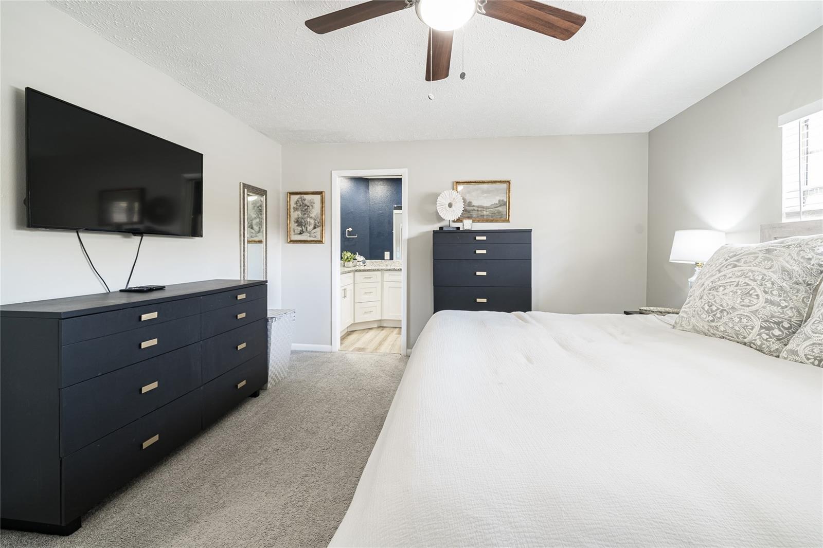 Image 21 of 45 For 7608 Laurel Oak Court