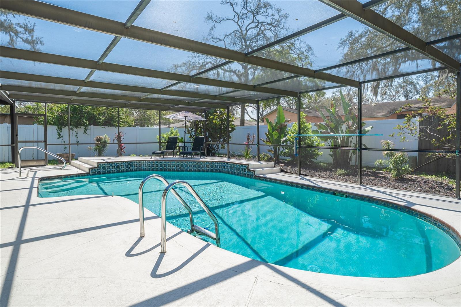 Image 32 of 45 For 7608 Laurel Oak Court