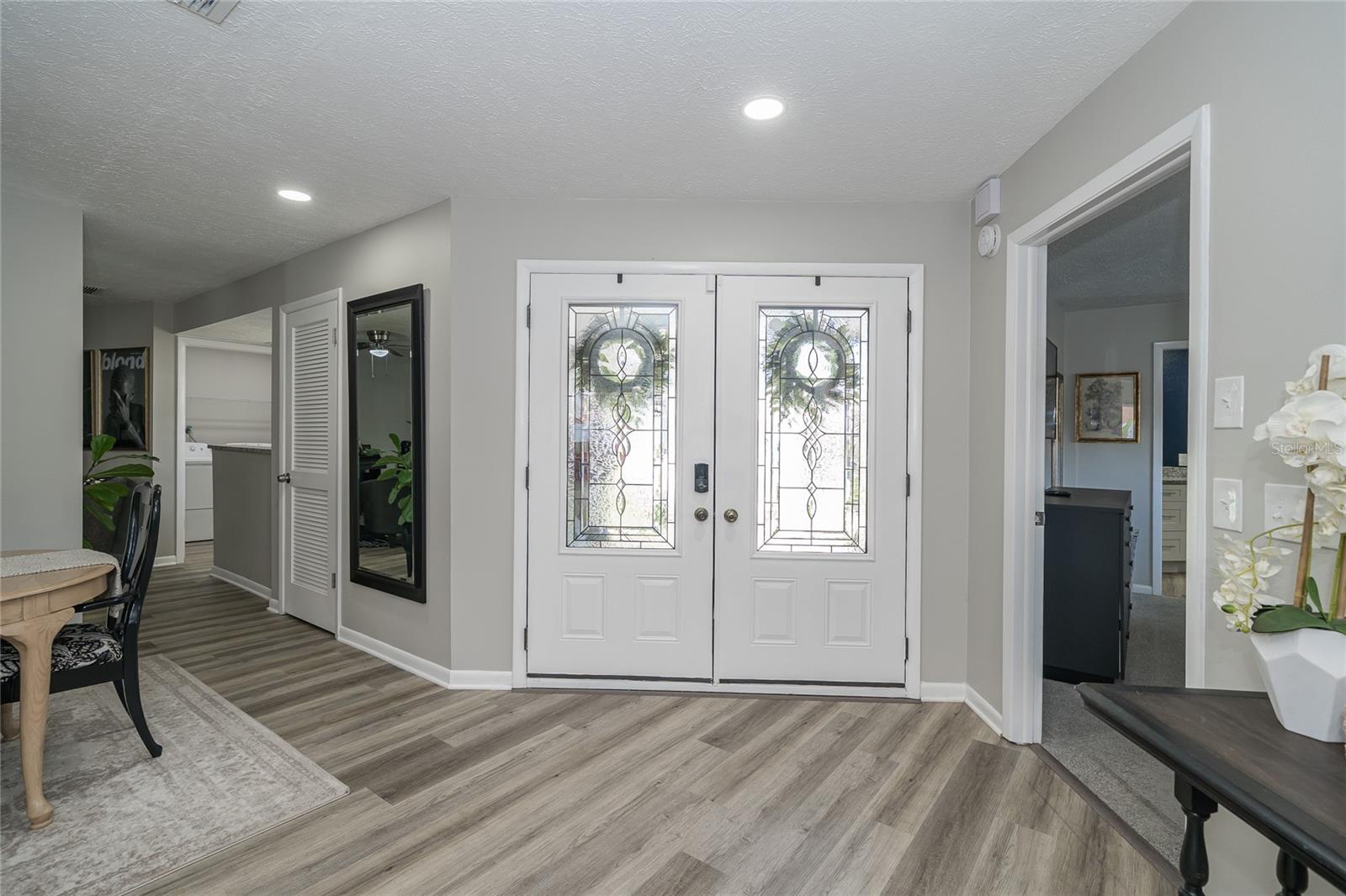 Image 4 of 45 For 7608 Laurel Oak Court