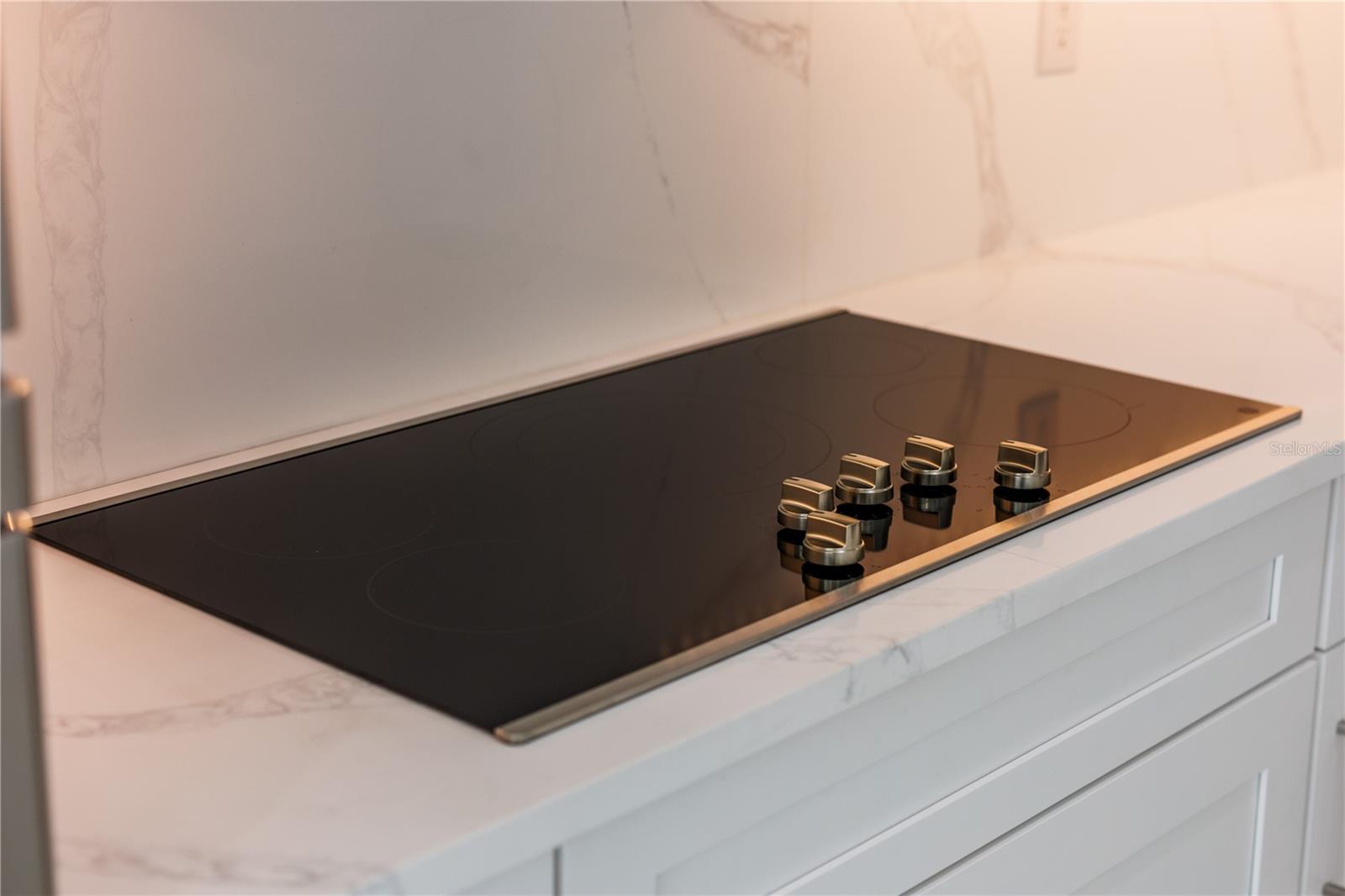 Image 10 of 41 For 3803 Palmetto Street