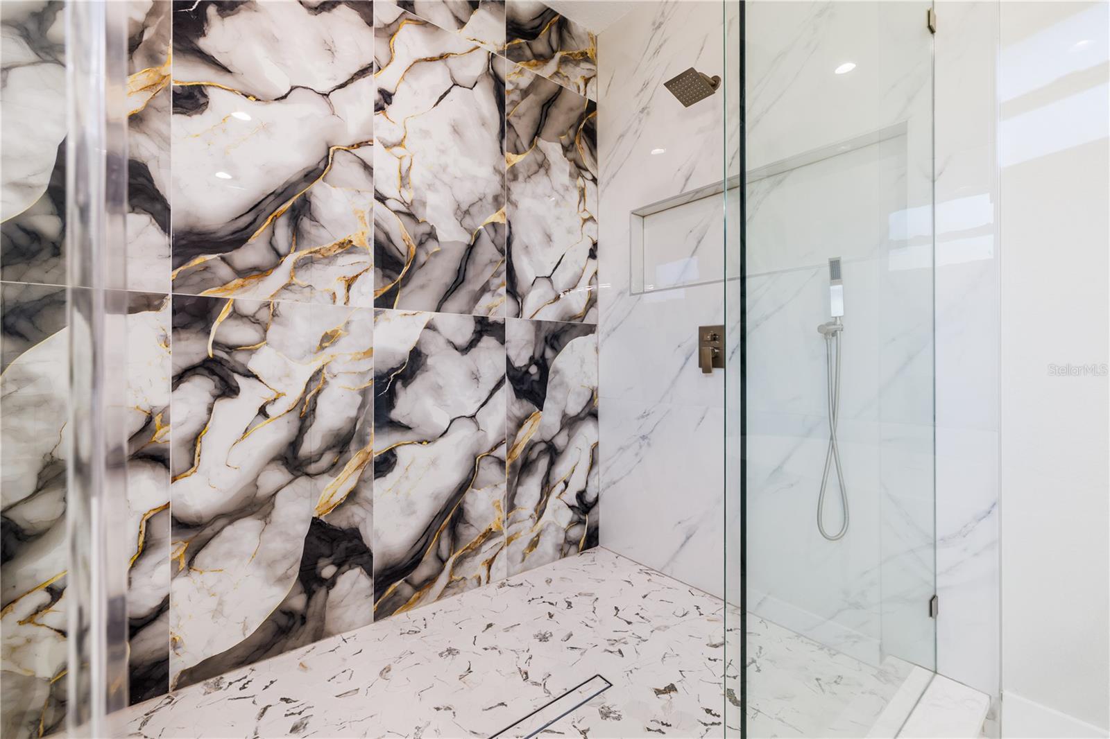 Image 23 of 41 For 3803 Palmetto Street