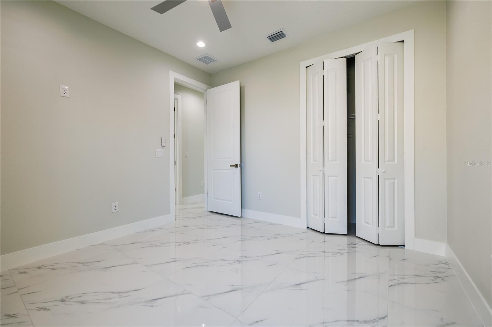 Image 32 of 41 For 3803 Palmetto Street