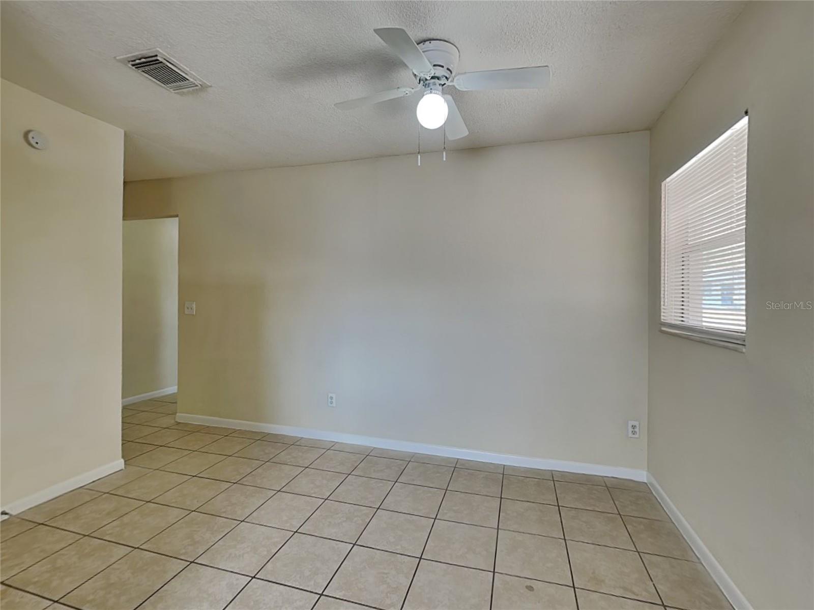 Image 4 of 20 For 2779 Frazier Street