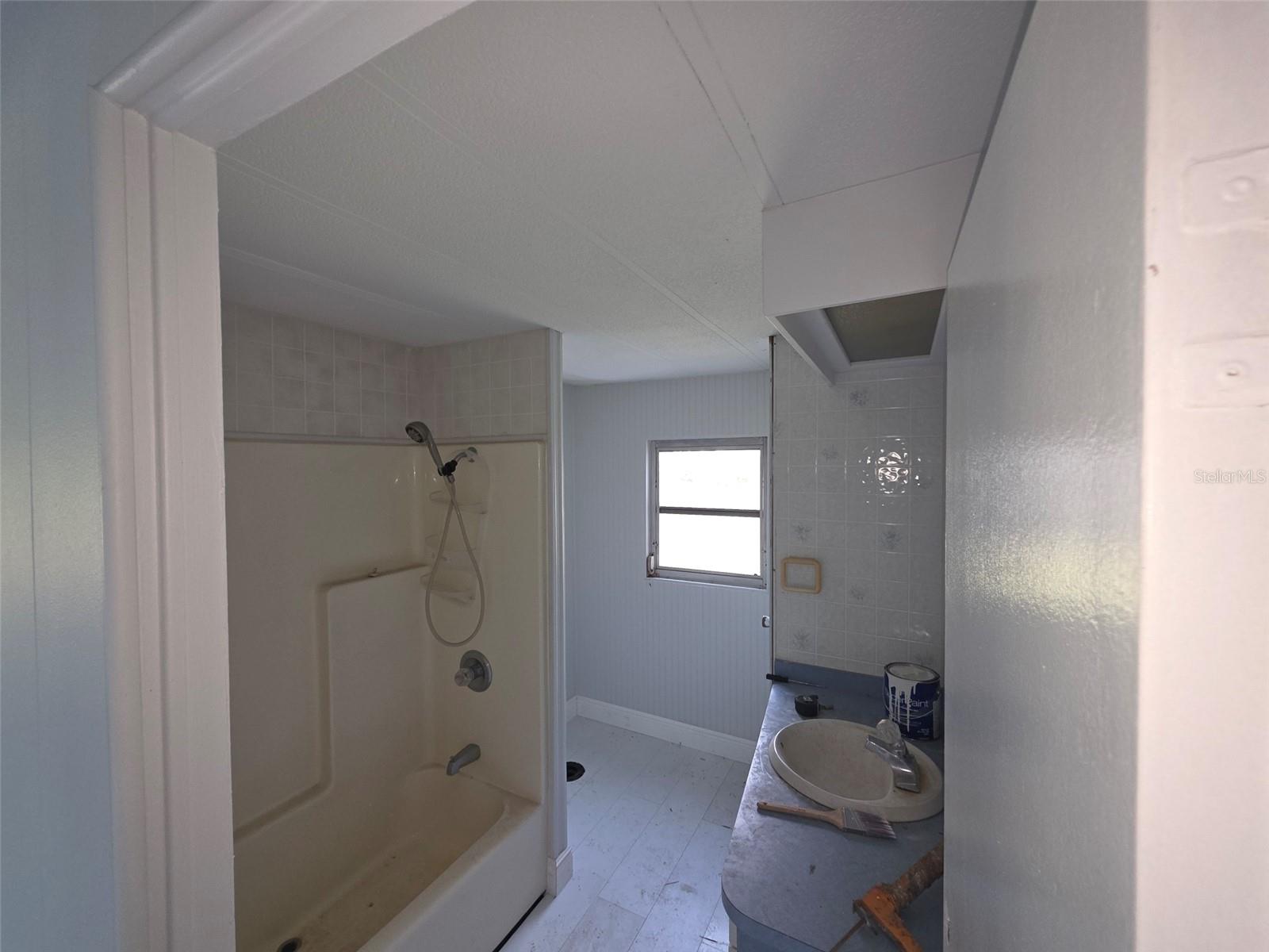 Image 14 of 36 For 37414 Northside Drive