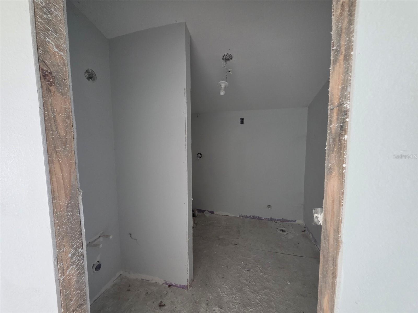 Image 33 of 36 For 37414 Northside Drive