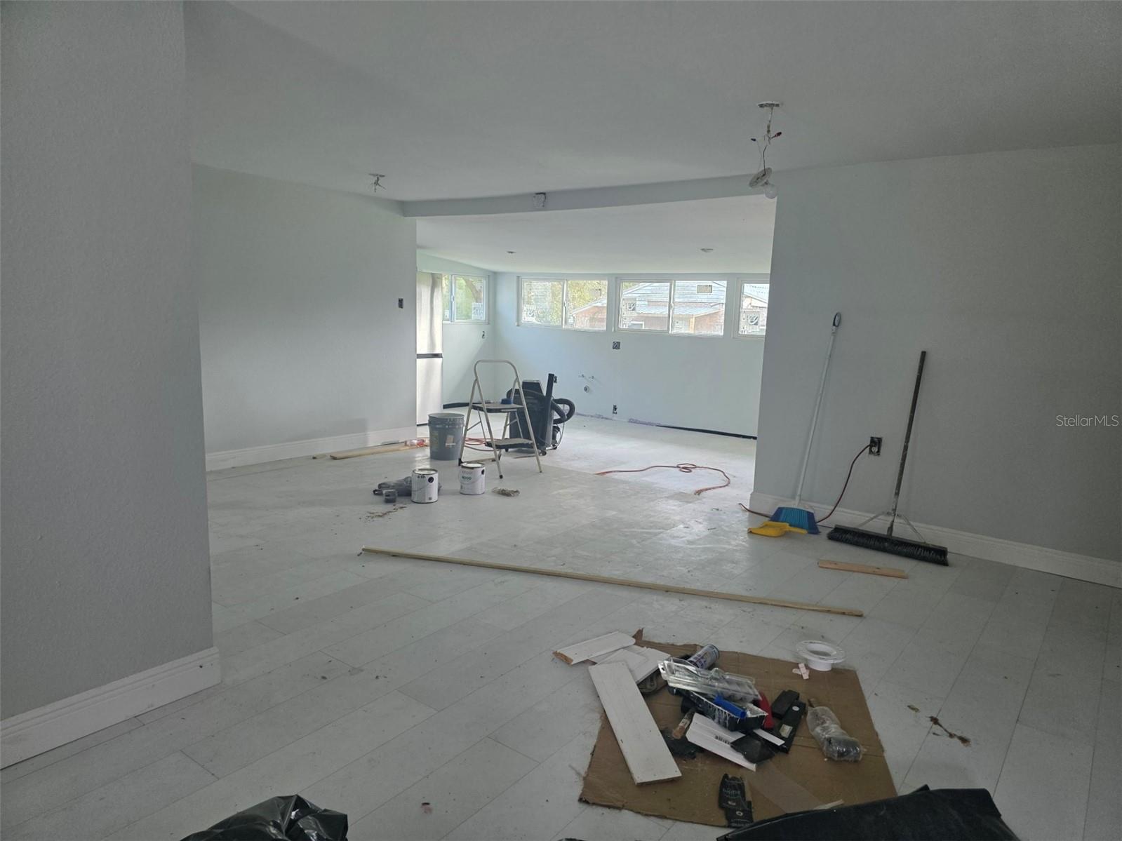 Image 9 of 36 For 37414 Northside Drive