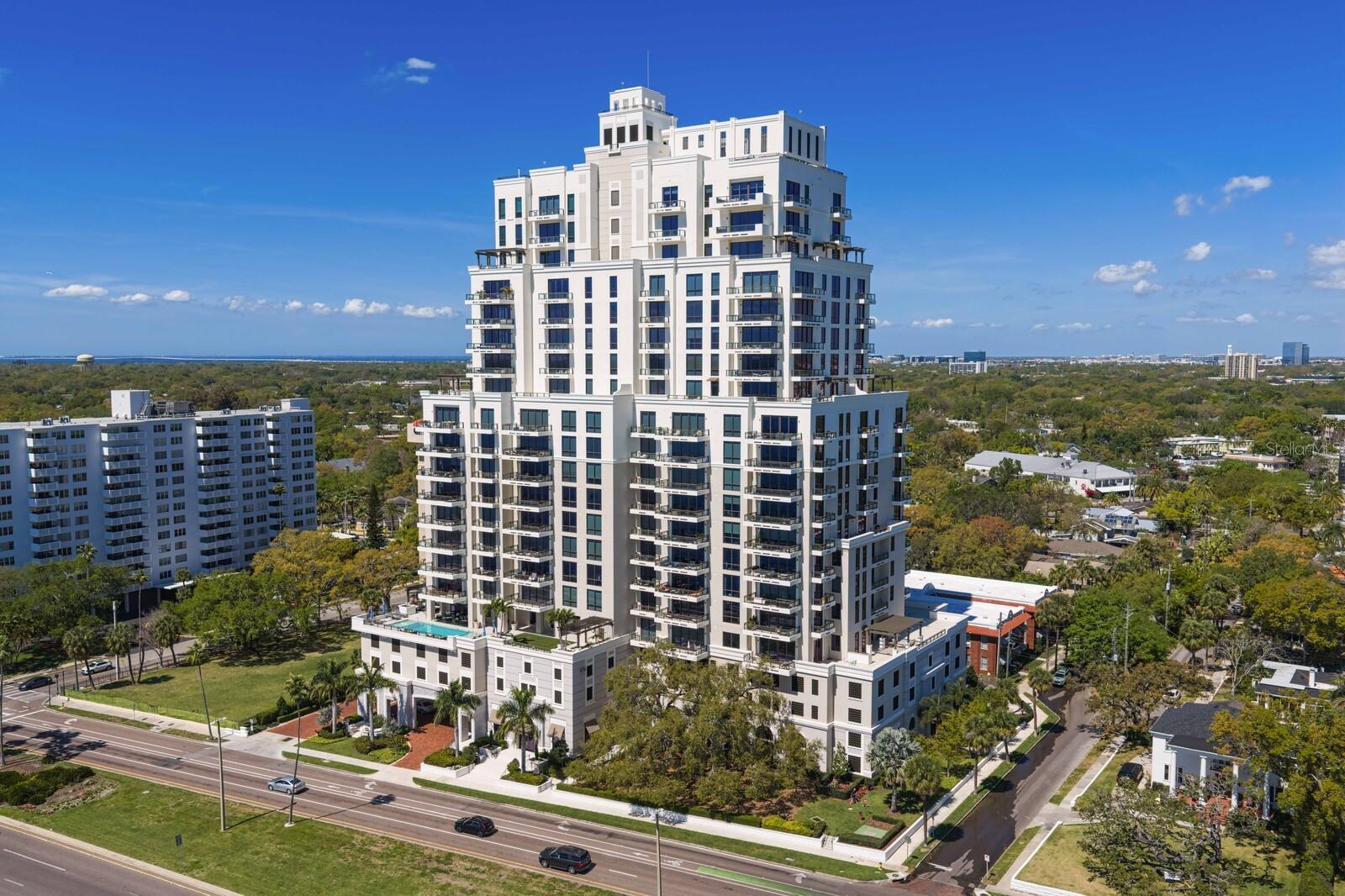 Details for 2103 Bayshore Boulevard 605, TAMPA, FL 33606