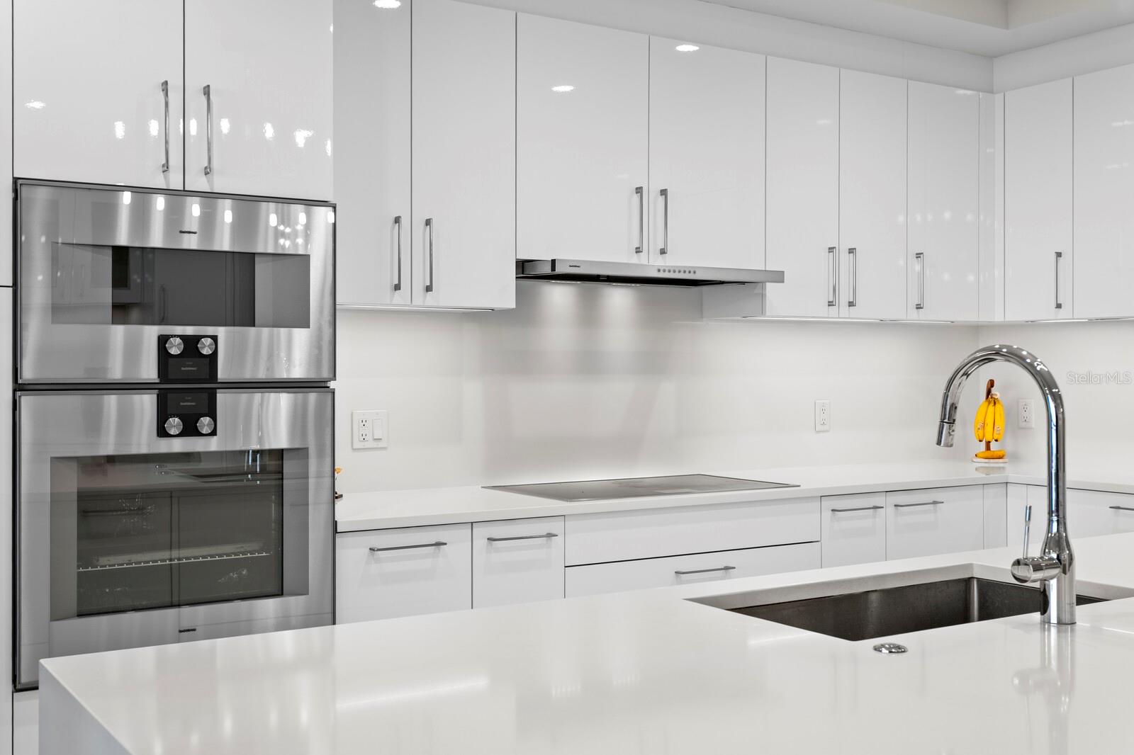 Listing photo id 8 for 2103 Bayshore Boulevard 605