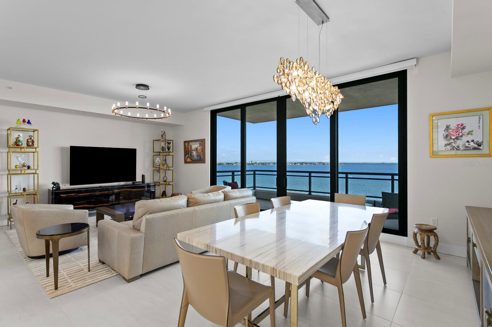 Listing photo id 13 for 2103 Bayshore Boulevard 605