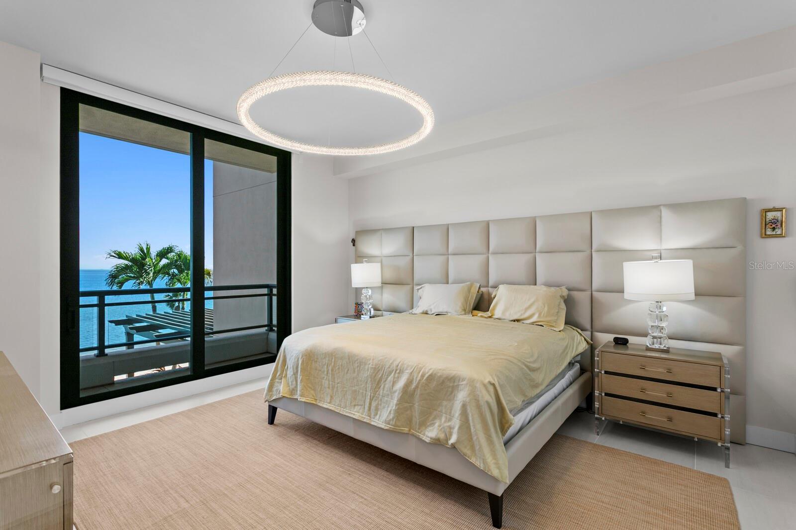 Listing photo id 23 for 2103 Bayshore Boulevard 605