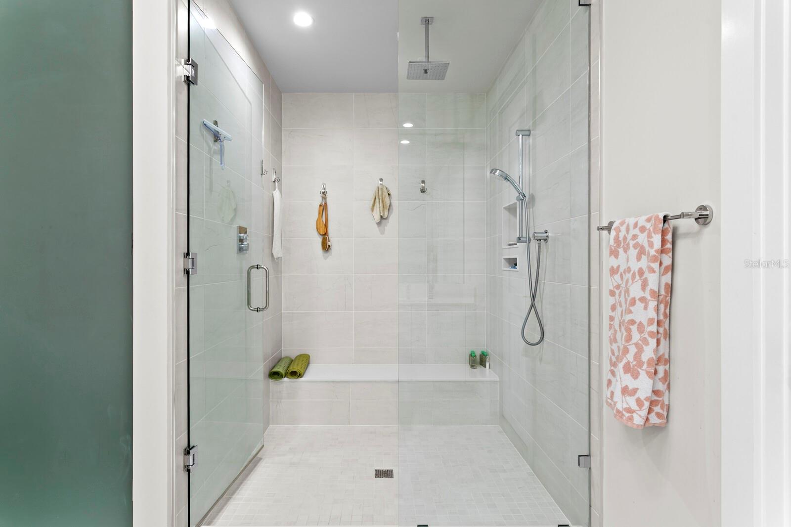 Listing photo id 29 for 2103 Bayshore Boulevard 605