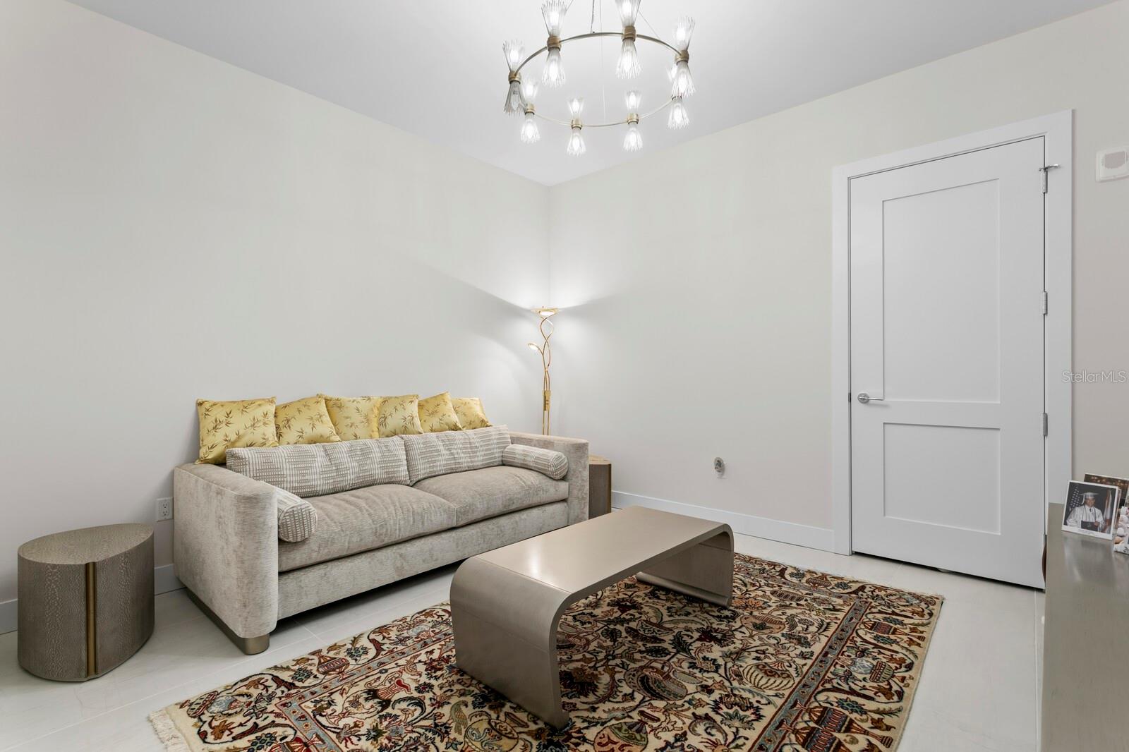 Listing photo id 34 for 2103 Bayshore Boulevard 605