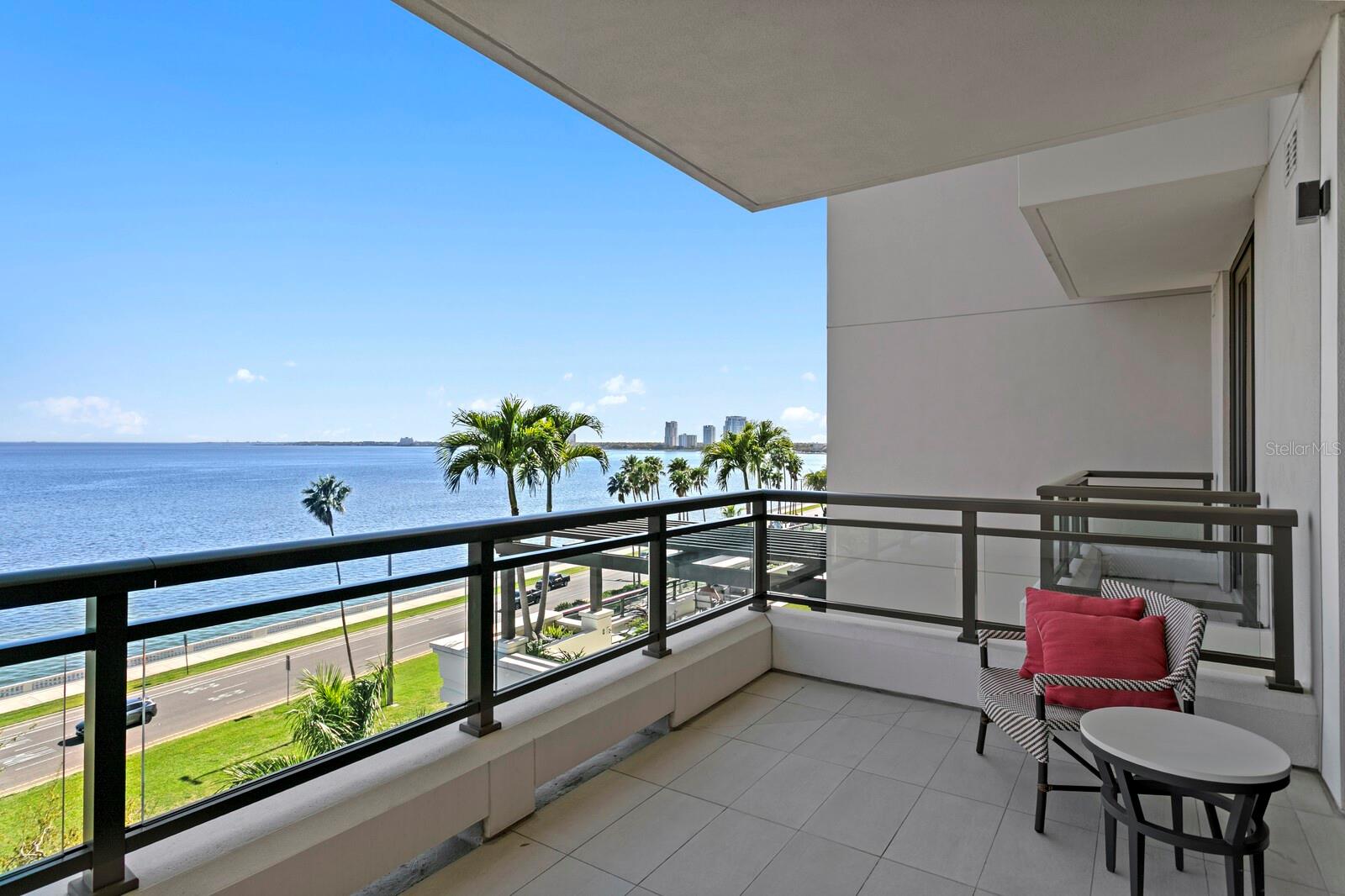 Listing photo id 42 for 2103 Bayshore Boulevard 605