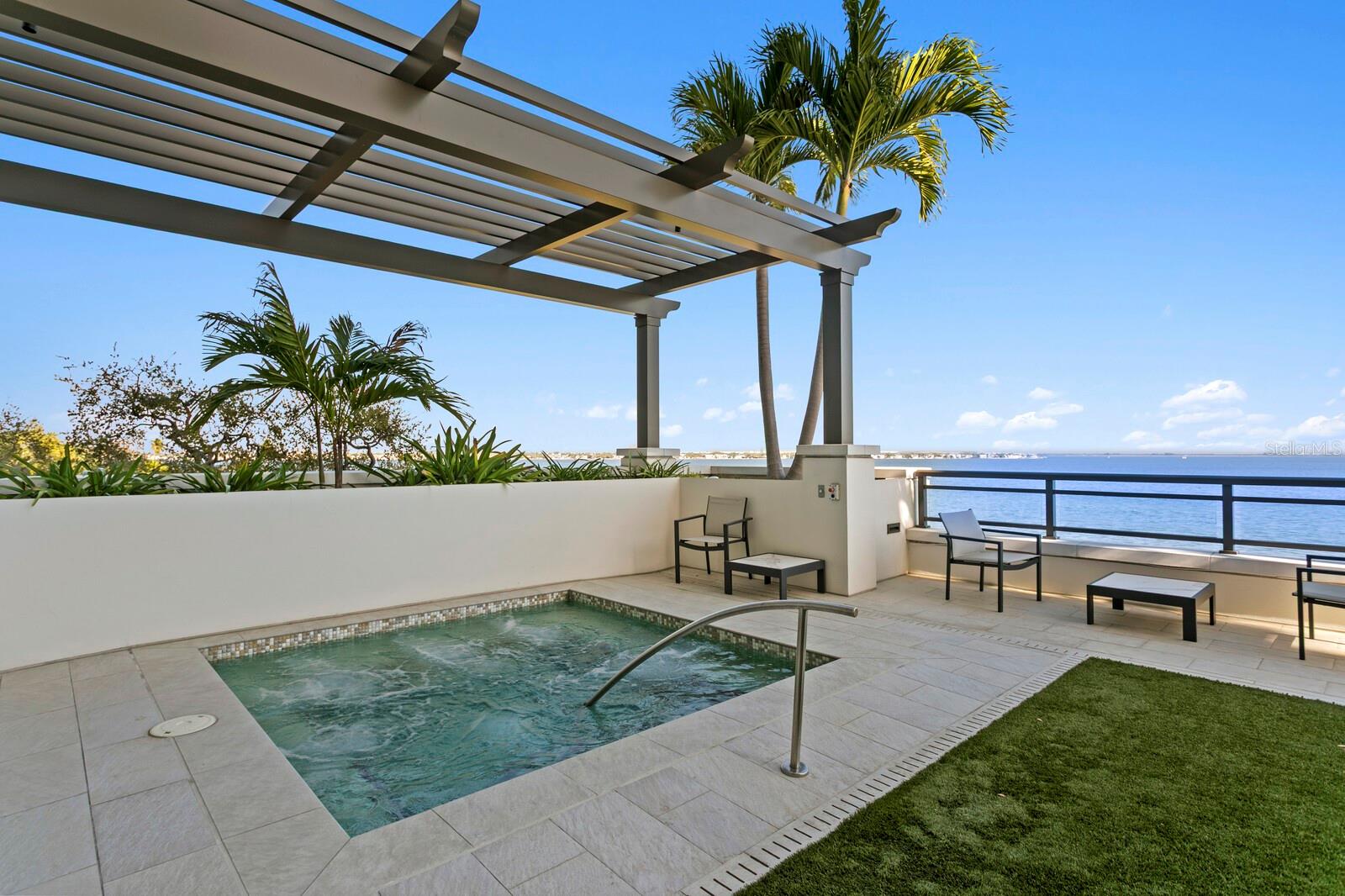 Listing photo id 57 for 2103 Bayshore Boulevard 605