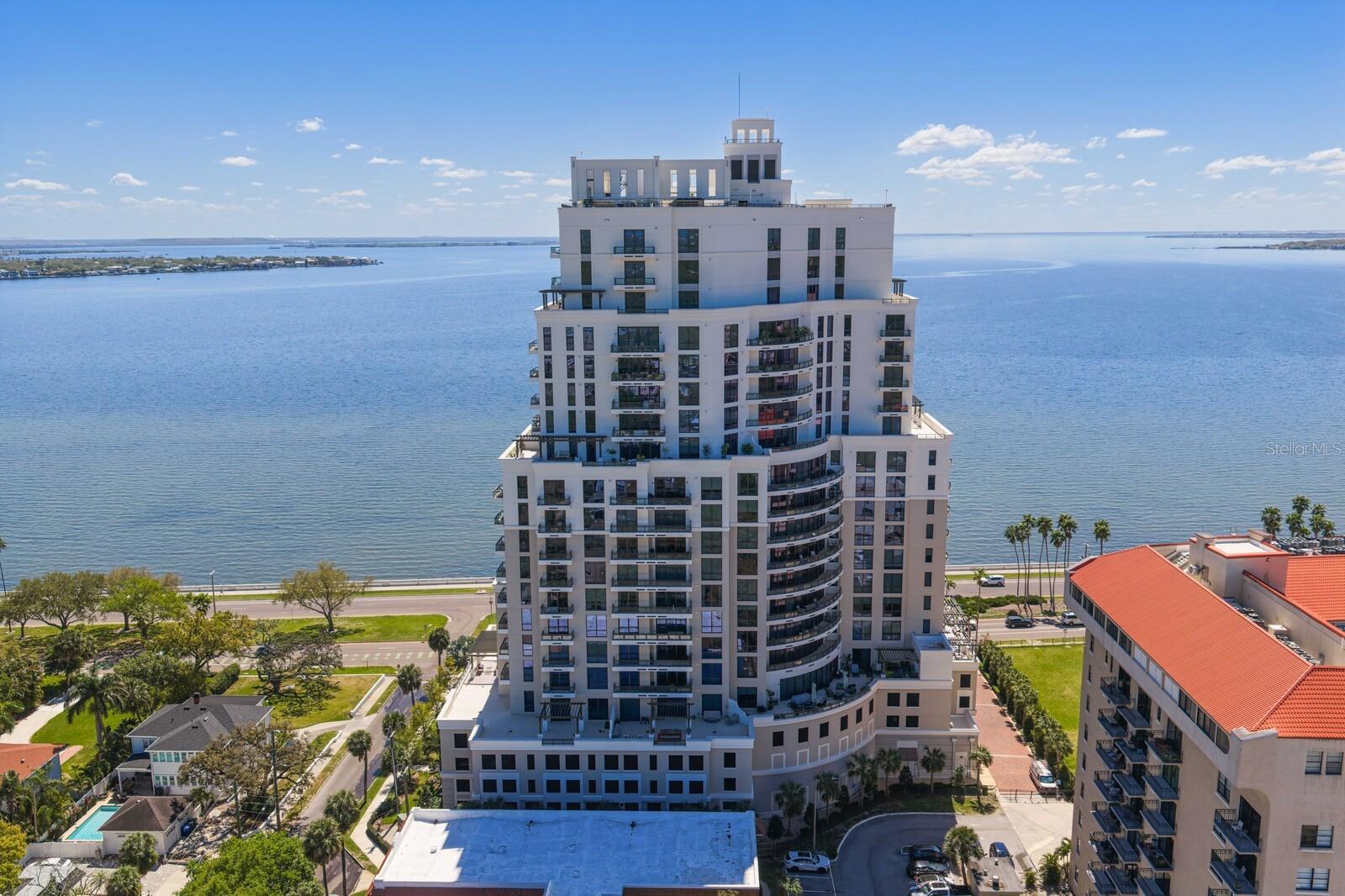 Listing photo id 68 for 2103 Bayshore Boulevard 605