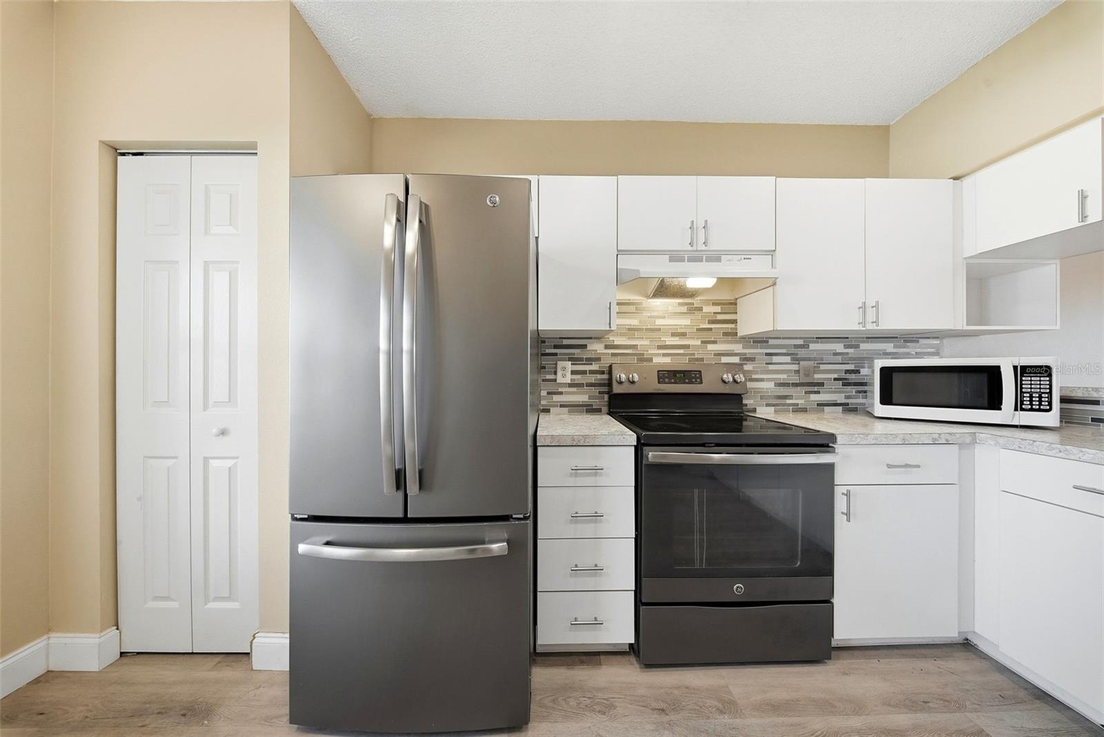 Image 16 of 40 For 6311 99th Way N 11f