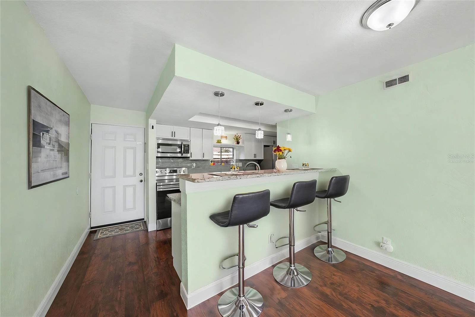 Image 8 of 27 For 8606 Palm Lane 116