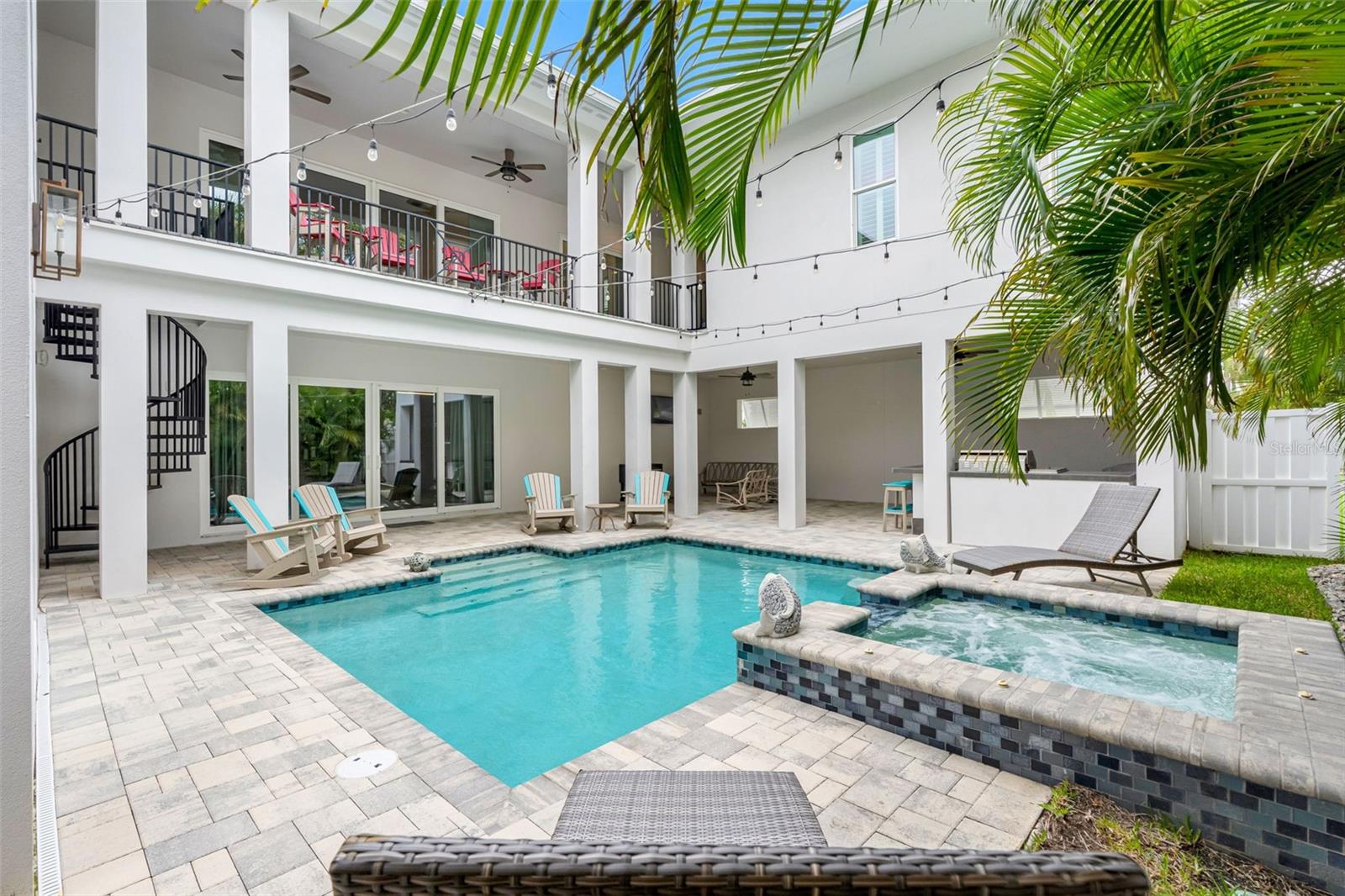 Image 2 of 98 For 124 Forest Hills Drive