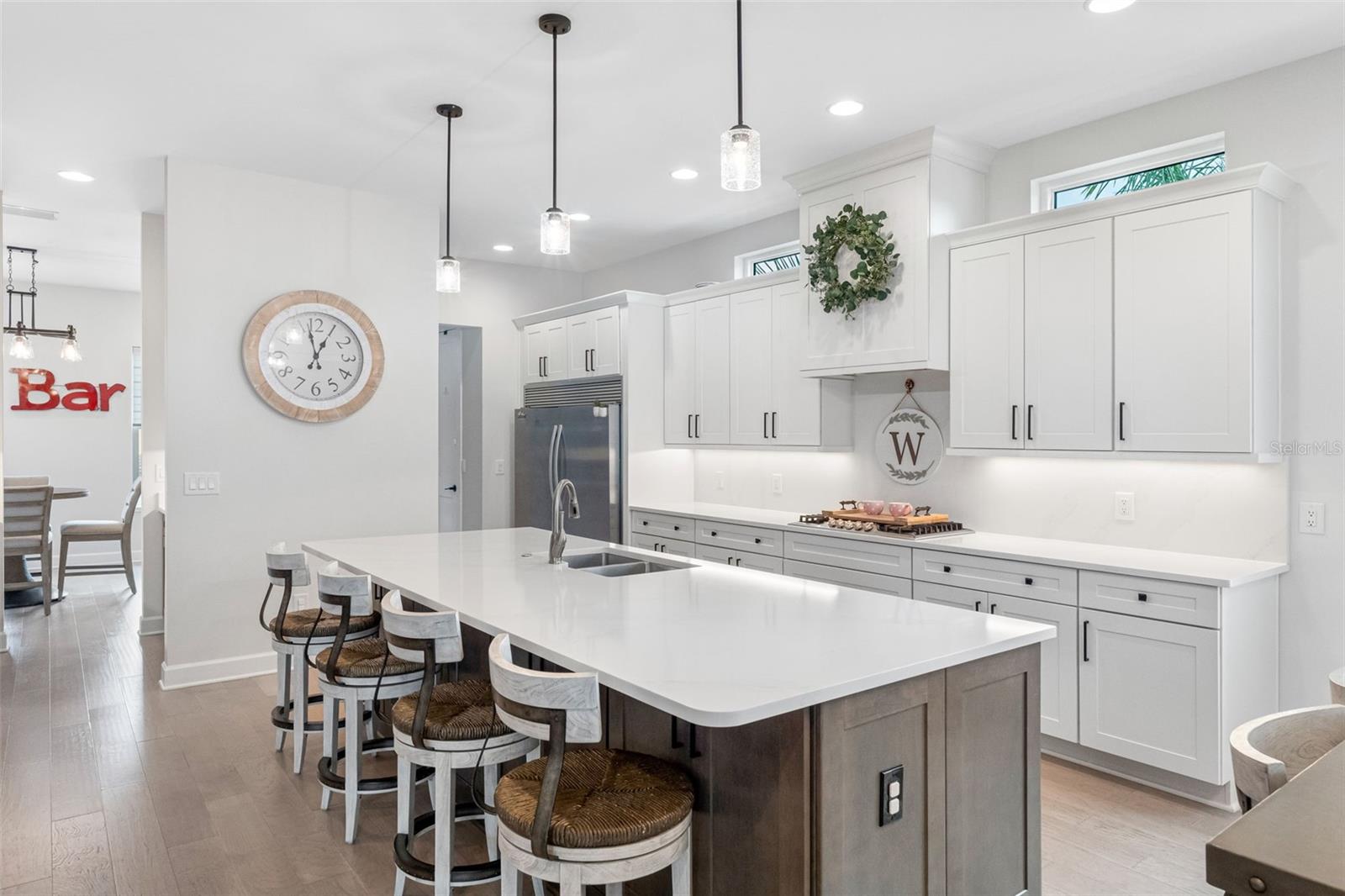 Image 23 of 98 For 124 Forest Hills Drive